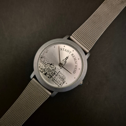 Elegante Unisex Armbanduhr "Stadt Remscheid" mit Milanaise-Band