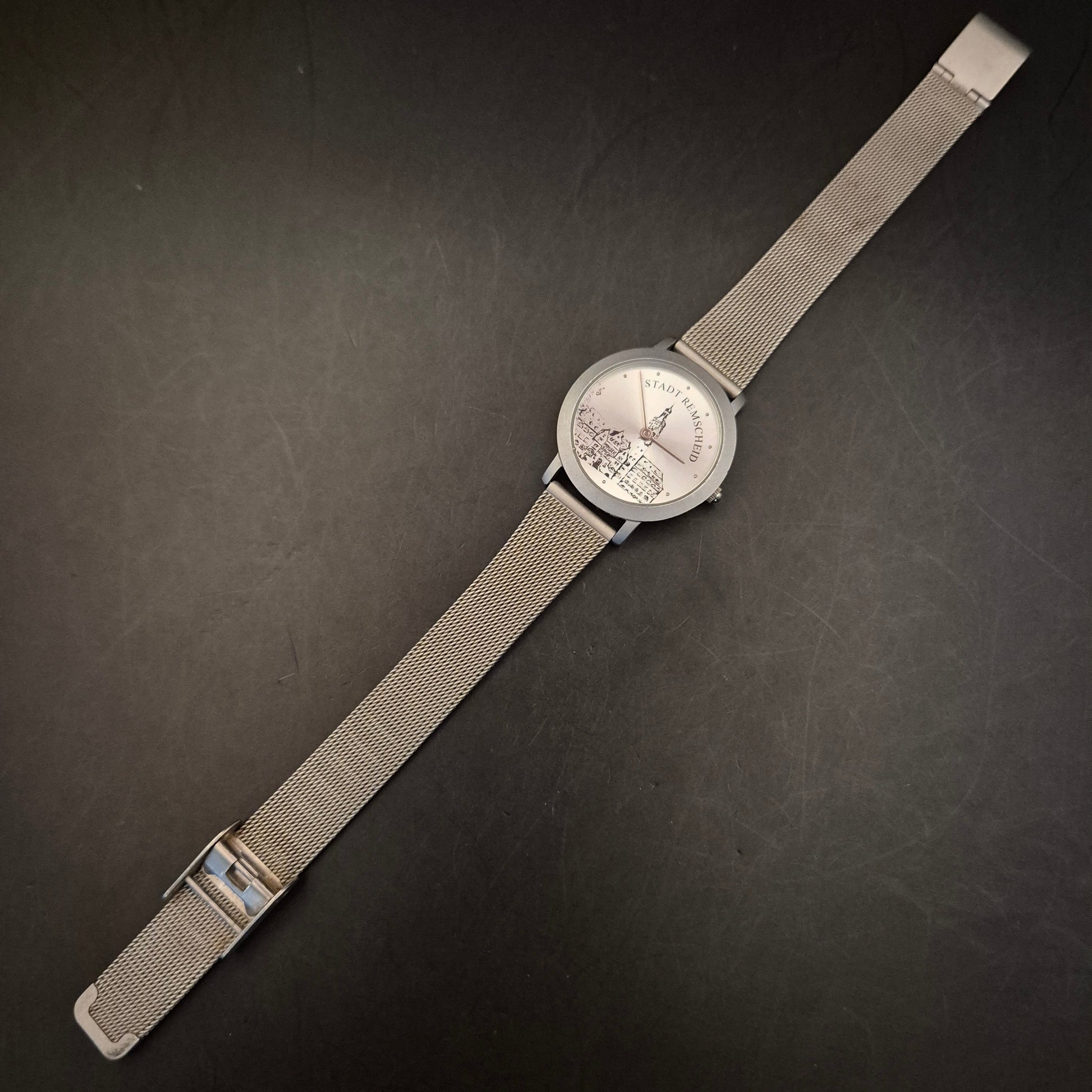 Elegante Unisex Armbanduhr "Stadt Remscheid" mit Milanaise-Band - Bild 2