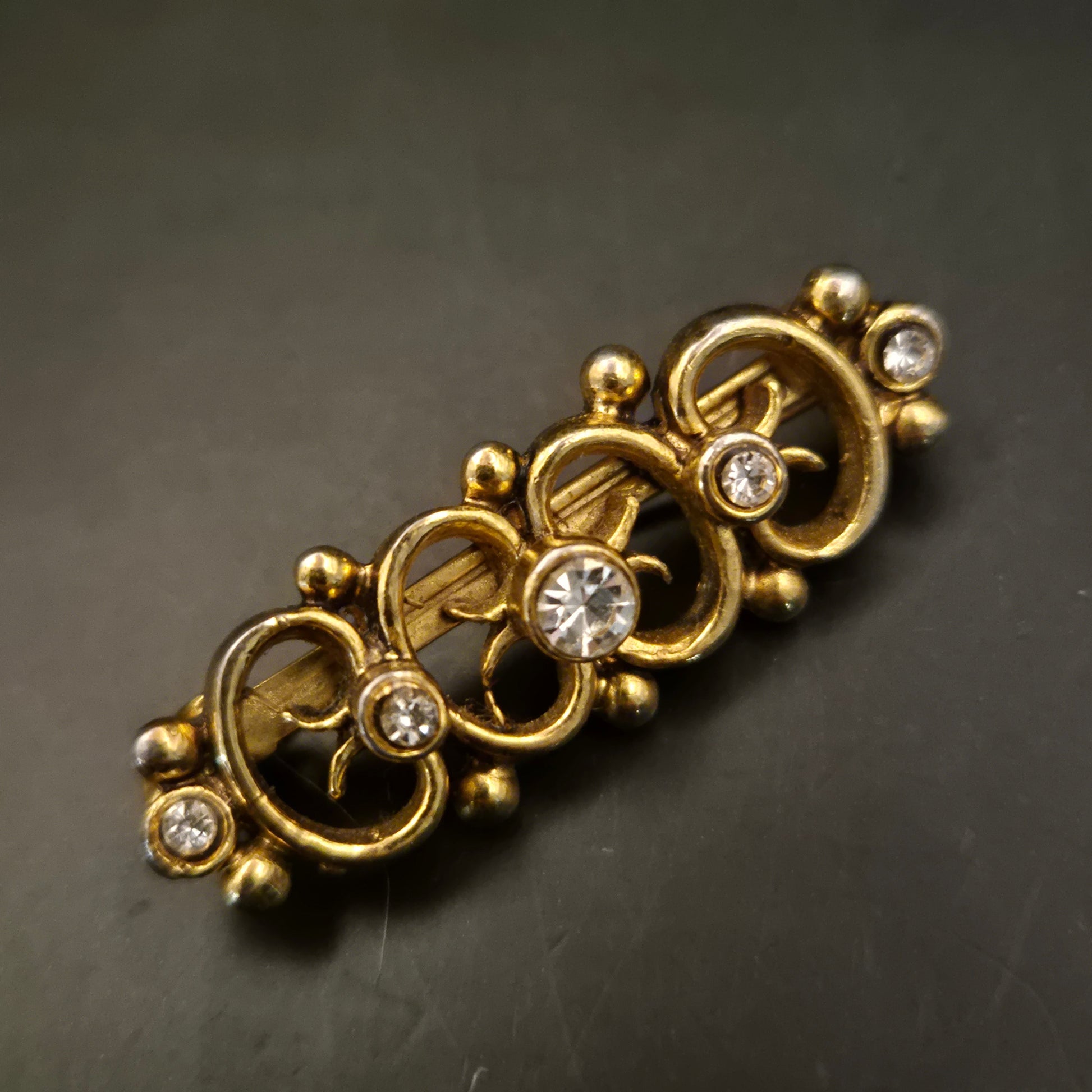 Elegante Vintage Brosche mit filigranem Gold-Design - Bild 2