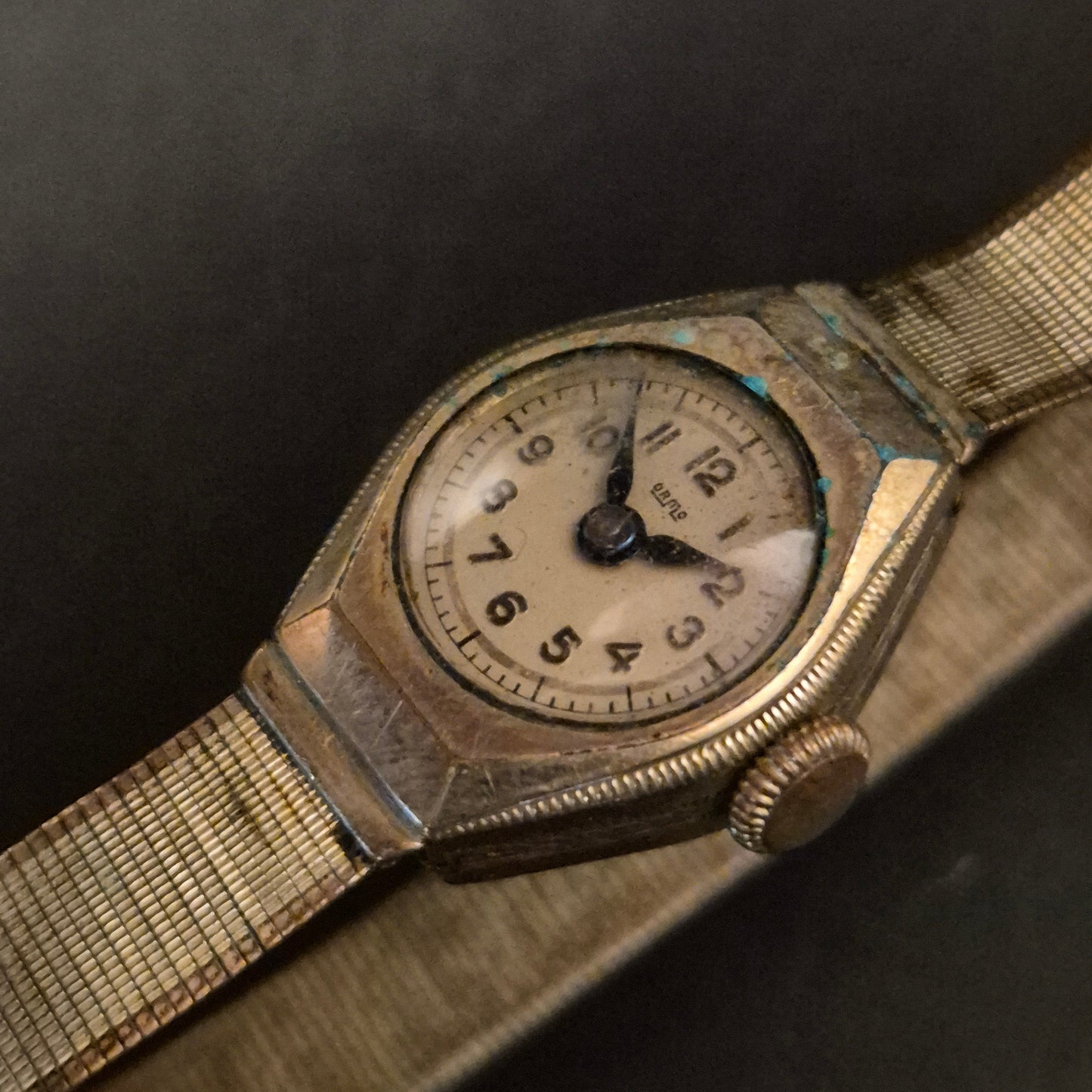 Vintage Damen Armbanduhr goldfarben – Defekt, für Sammler (FES4661) - Bild 4