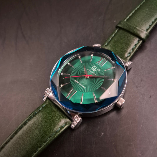 Christian View Damen Armbanduhr mit facettiertem Glas & grünem Zifferblatt