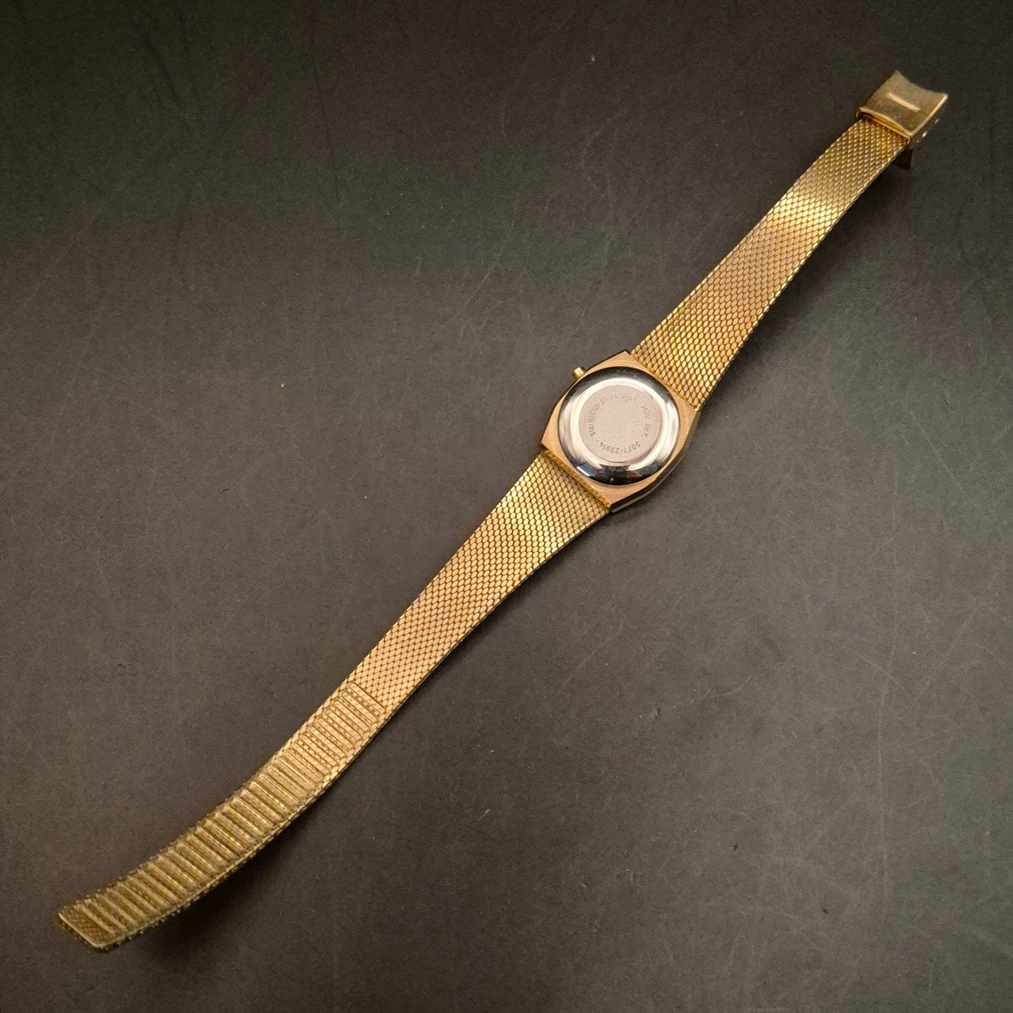 Royal Vintage LCD Quarz Uhr, goldfarben – Armband defekt - Bild 3