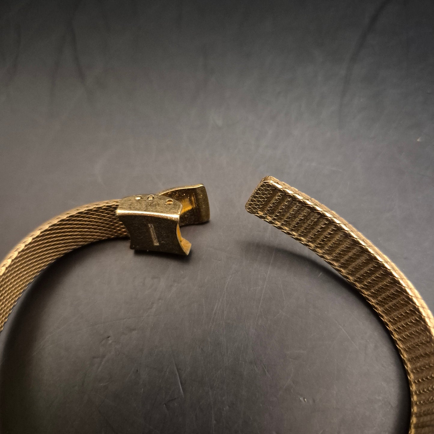 Royal Vintage LCD Quarz Uhr, goldfarben – Armband defekt - Bild 5