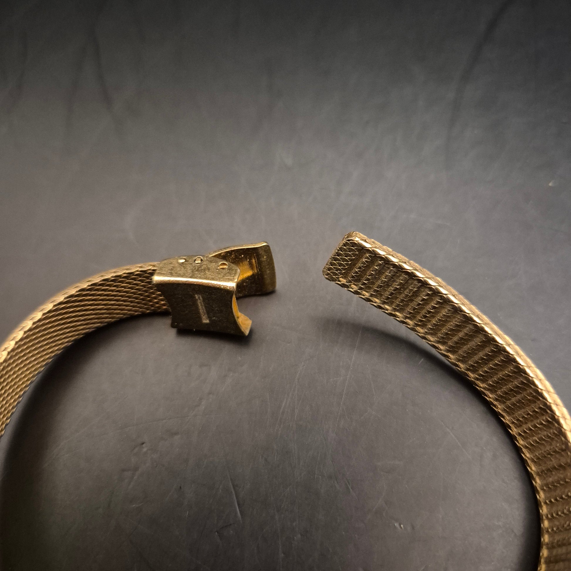 Royal Vintage LCD Quarz Uhr, goldfarben – Armband defekt - Bild 5