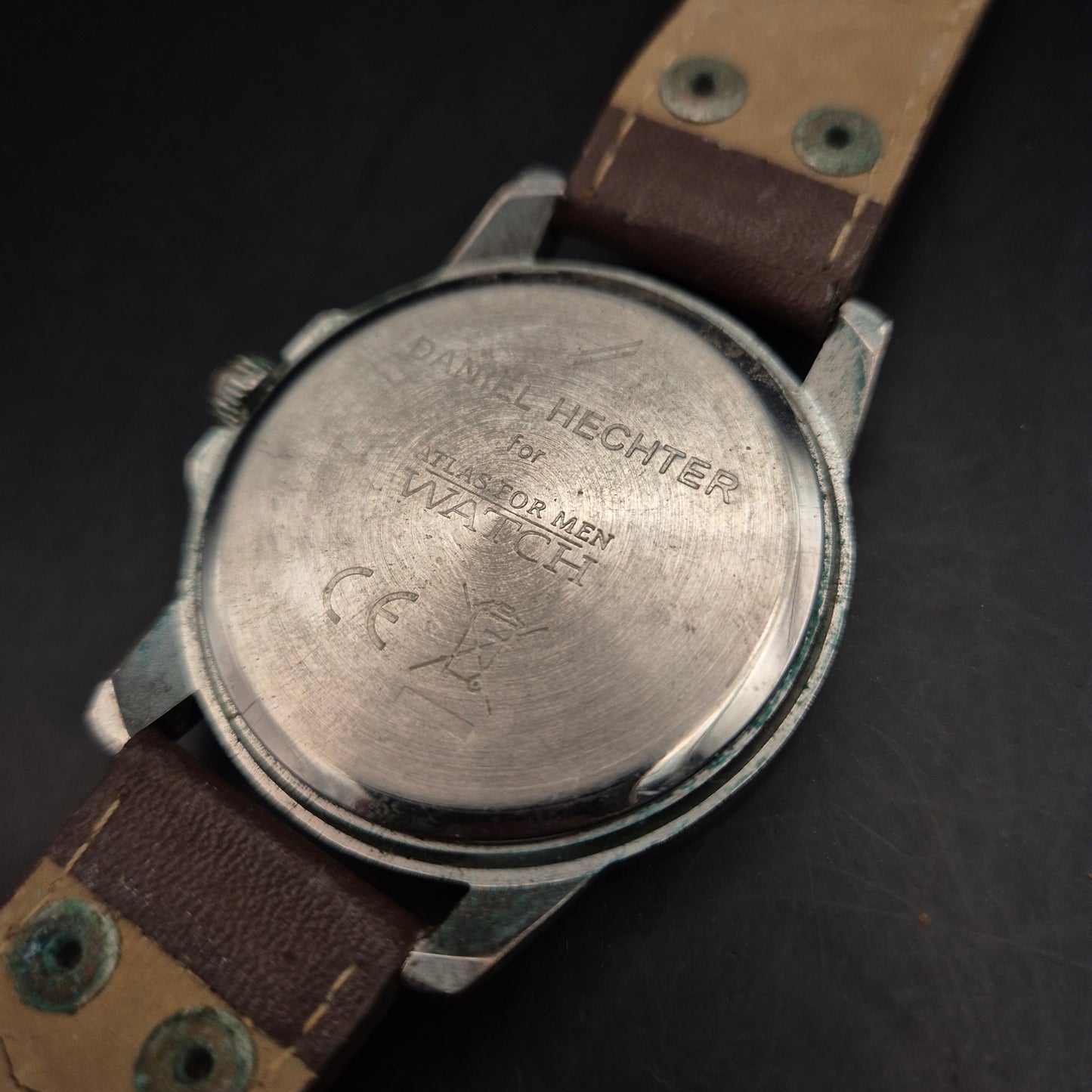 Daniel Hechter Herren Quarz-Uhr: Blaues Zifferblatt, dekorative Chrono-Anzeigen - Bild 4