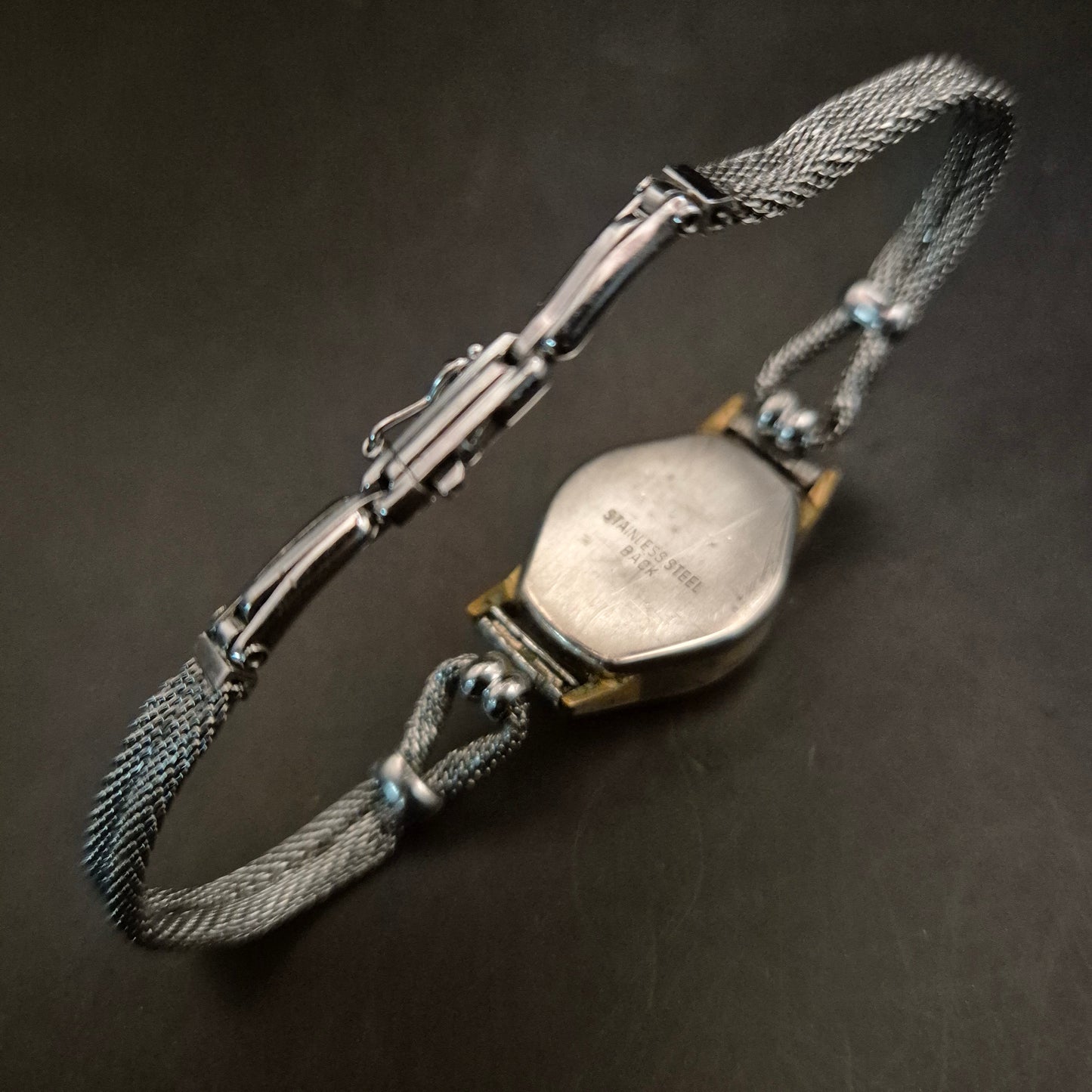 Vintage Dugena Damenuhr – Goldton, Meshband – Defekt, Ohne Krone für Ersatzteile - Bild 2