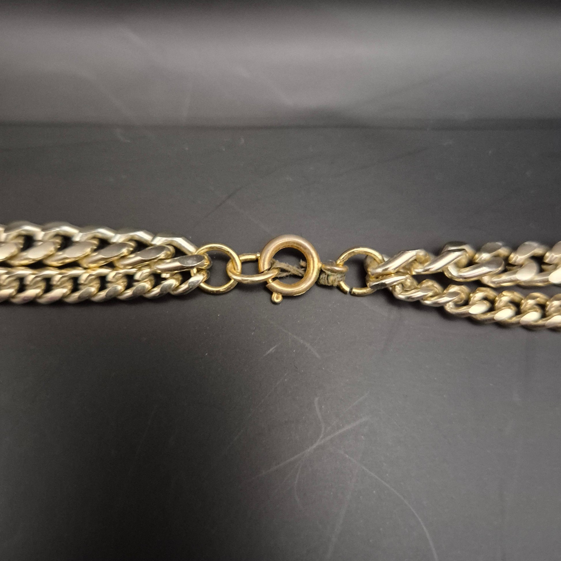 Elegante Goldfarbene Mehrreihige Halskette mit Perlen - Bild 7