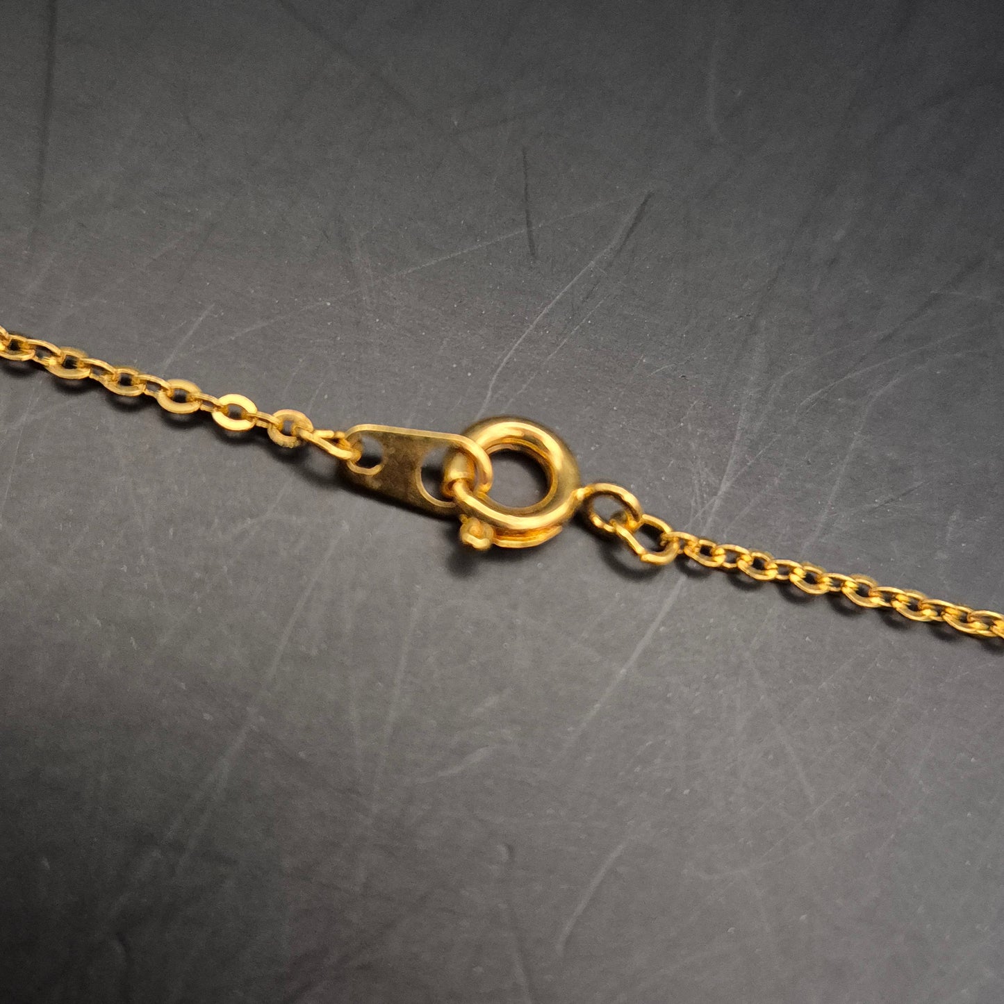 Vintage Goldfarbene Halskette mit elegantem Blumen-Anhänger - Bild 9