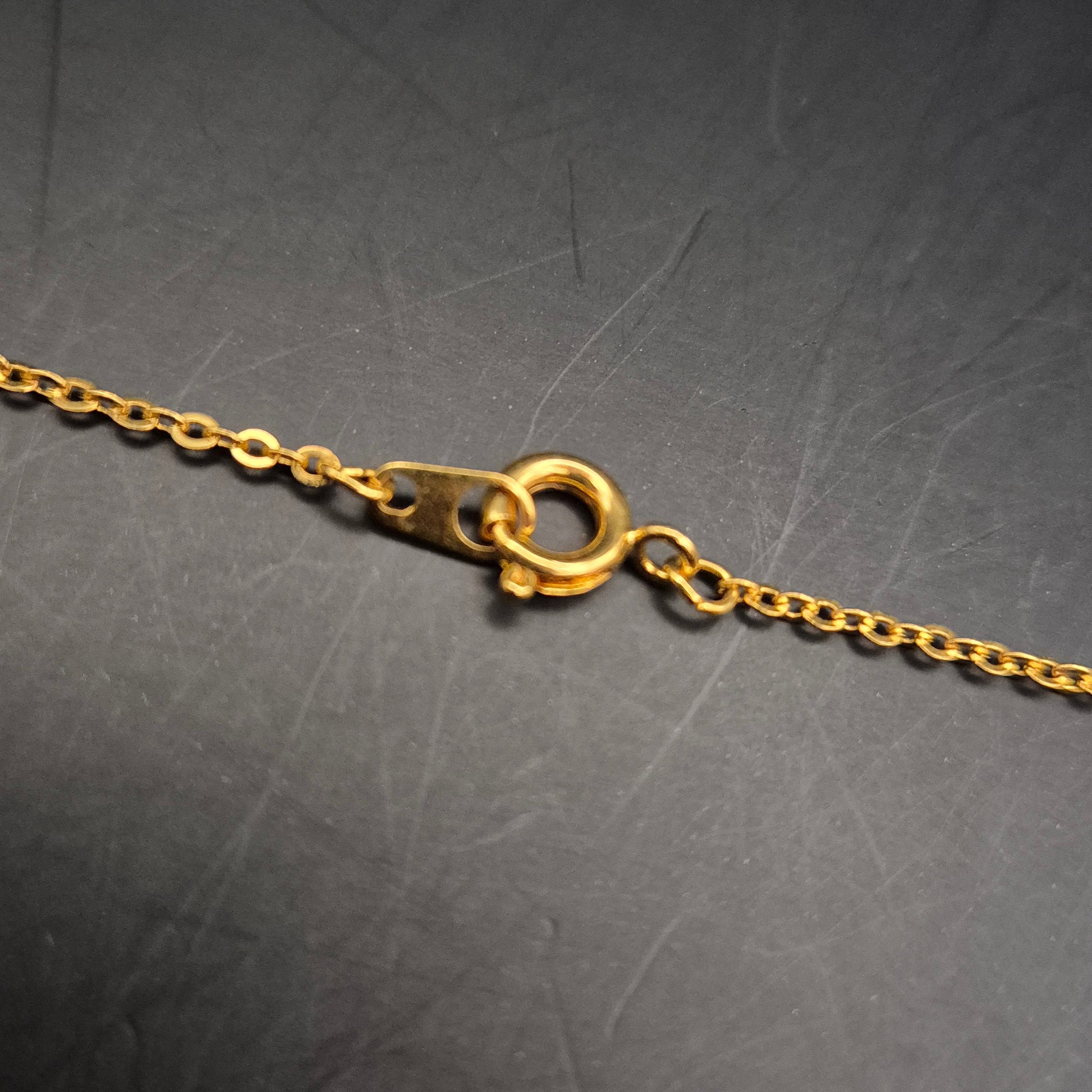 Vintage Goldfarbene Halskette mit elegantem Blumen-Anhänger - Bild 9