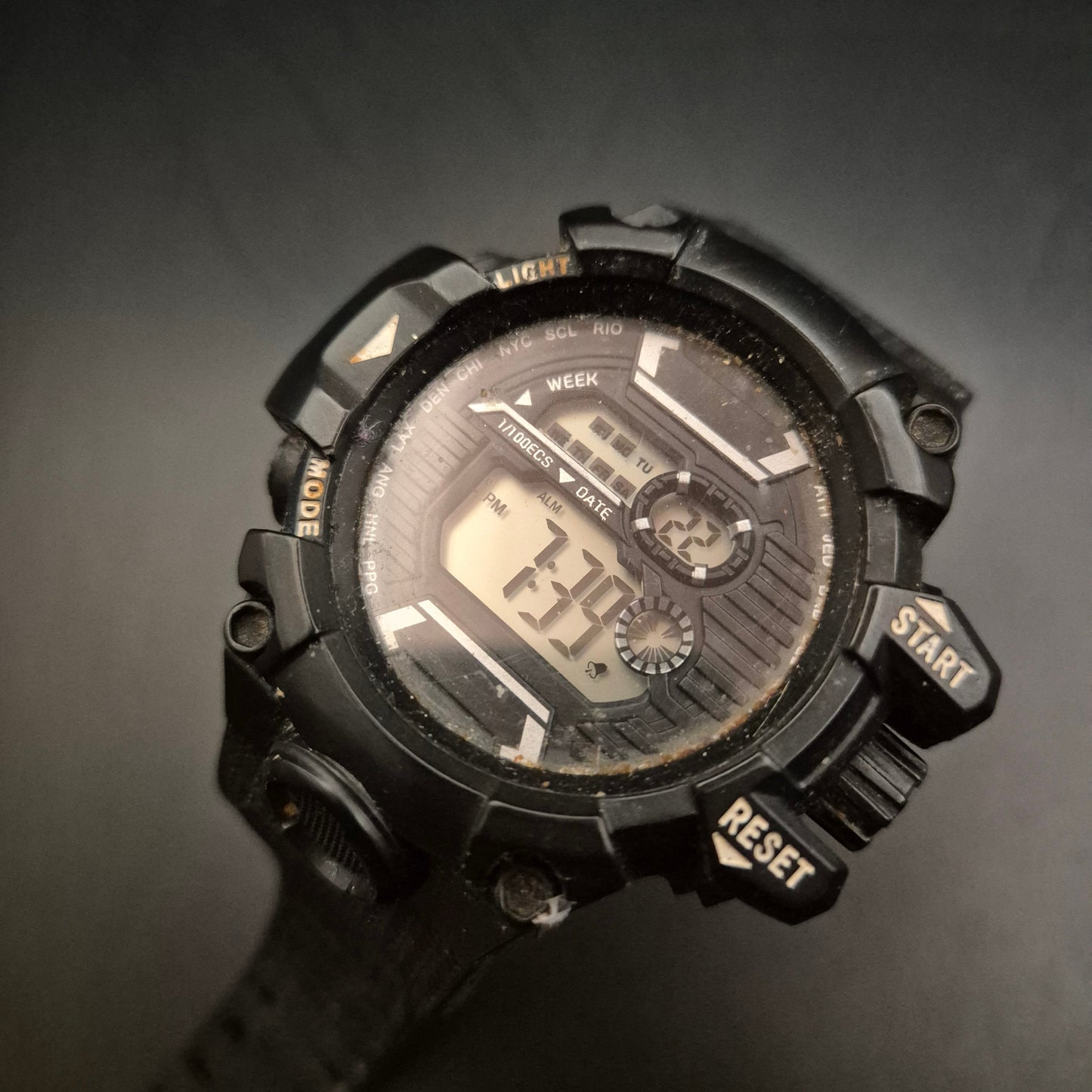 Robuste Herren Digitaluhr Schwarz Multifunktions Sportuhr