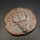 Antikes Bronze Medaillon: Stierkopf & Axt – Symbol der Stärke - Bild 2