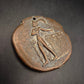 Antikes Bronze Medaillon: Stierkopf & Axt – Symbol der Stärke - Bild 6