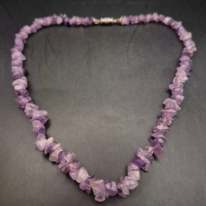 Vintage Amethyst Splitterkette – Natürliche Eleganz in Lila