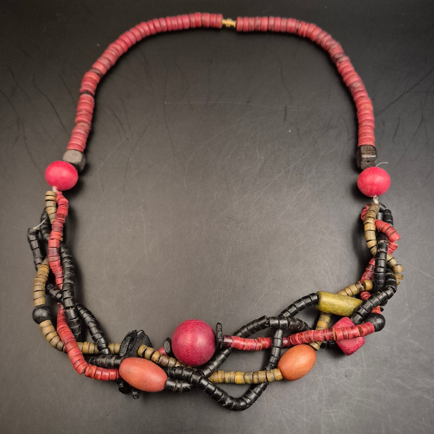 Bunte Statement-Halskette aus Holzperlen - Einzigartiger Vintage-Stil