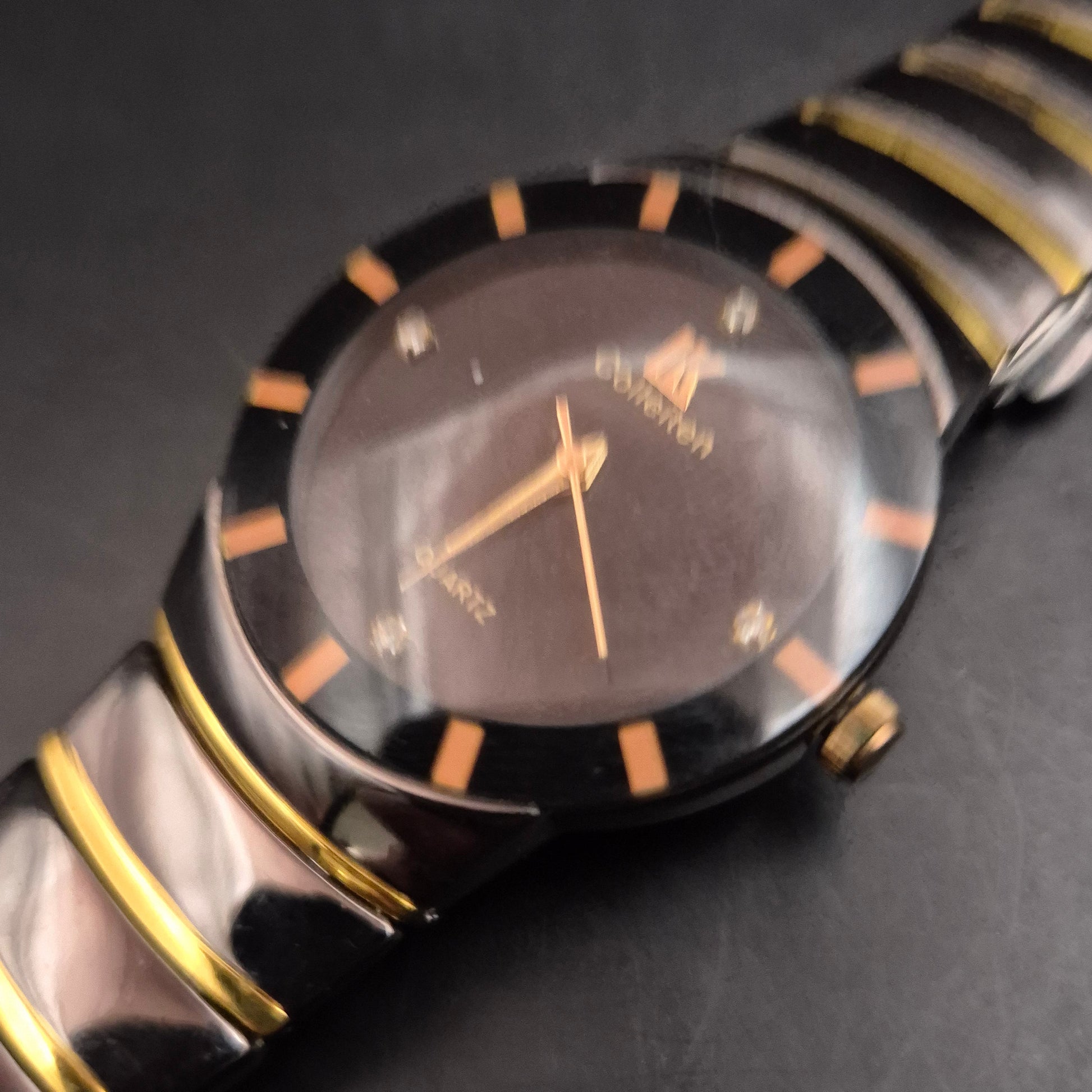 Vintage Colleiter Quarz-Armbanduhr Schwarz-Gold, Unisex - Bild 3