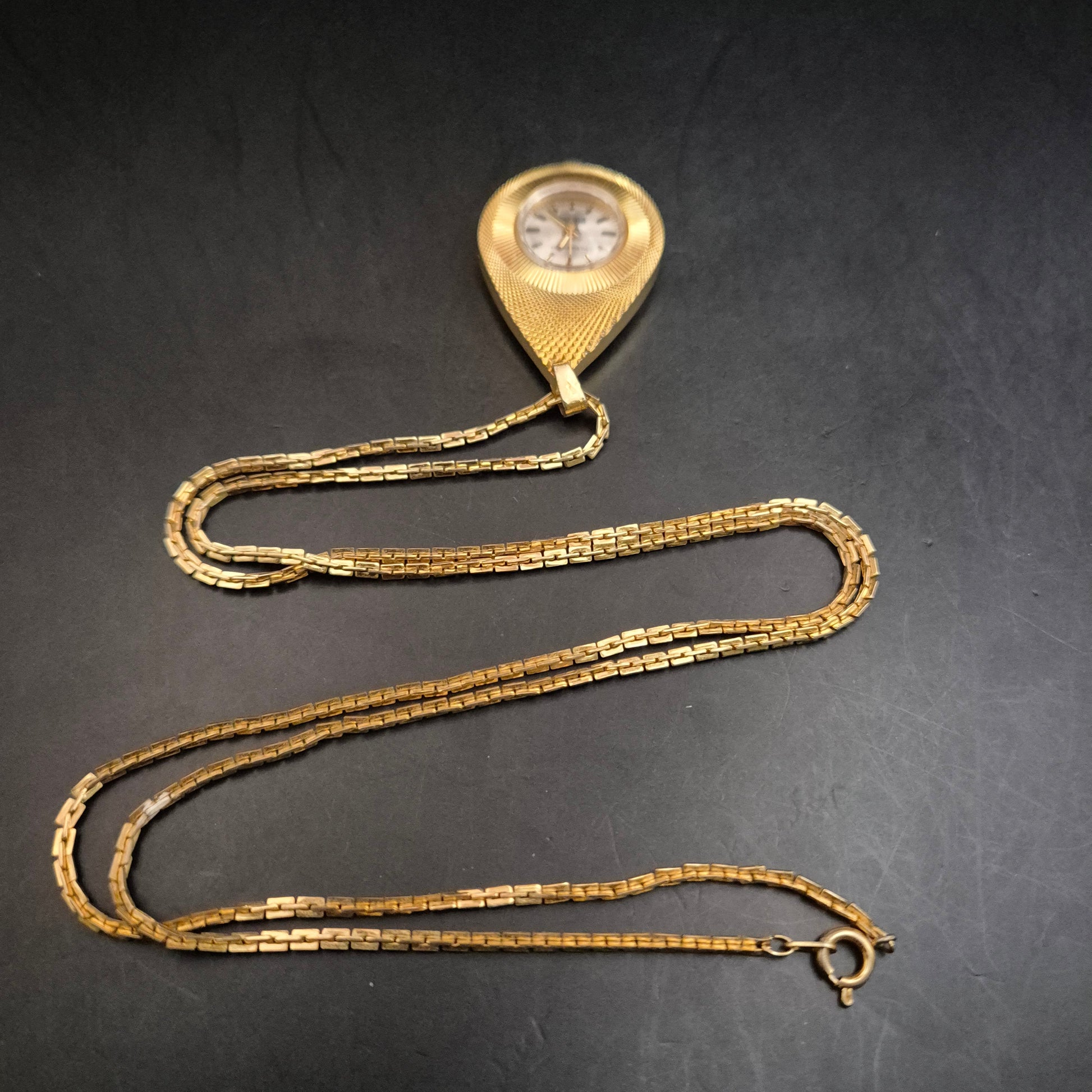 Elegante RAMBA Vintage Anhängeruhr Goldfarben - Swiss Made Quarz Uhr - Bild 4