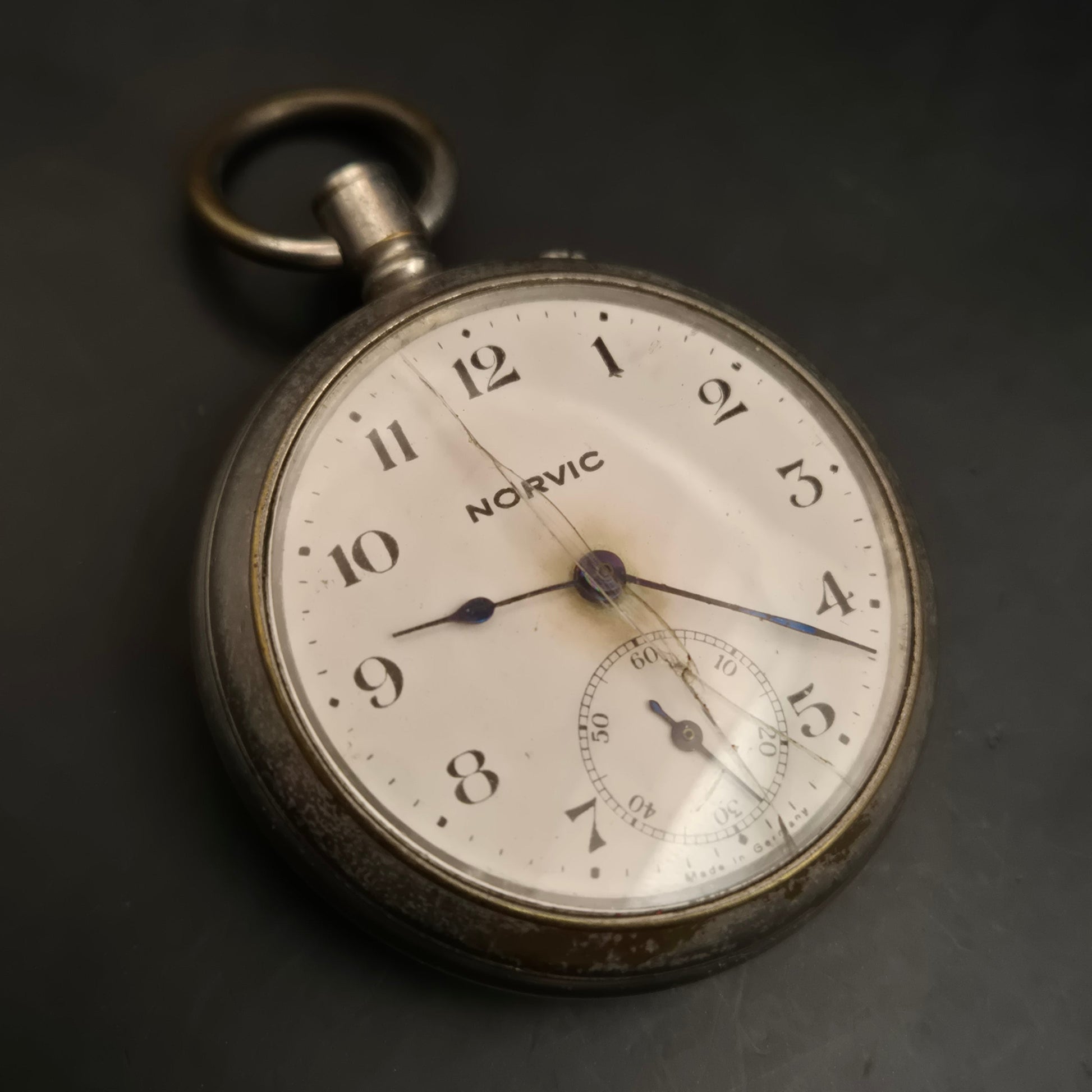 Vintage NORVIC Taschenuhr, defekt - für Ersatzteile - Bild 3
