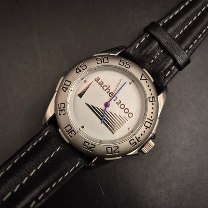 Sportliche Vintage Armbanduhr 'aachen 2000' mit Lederarmband