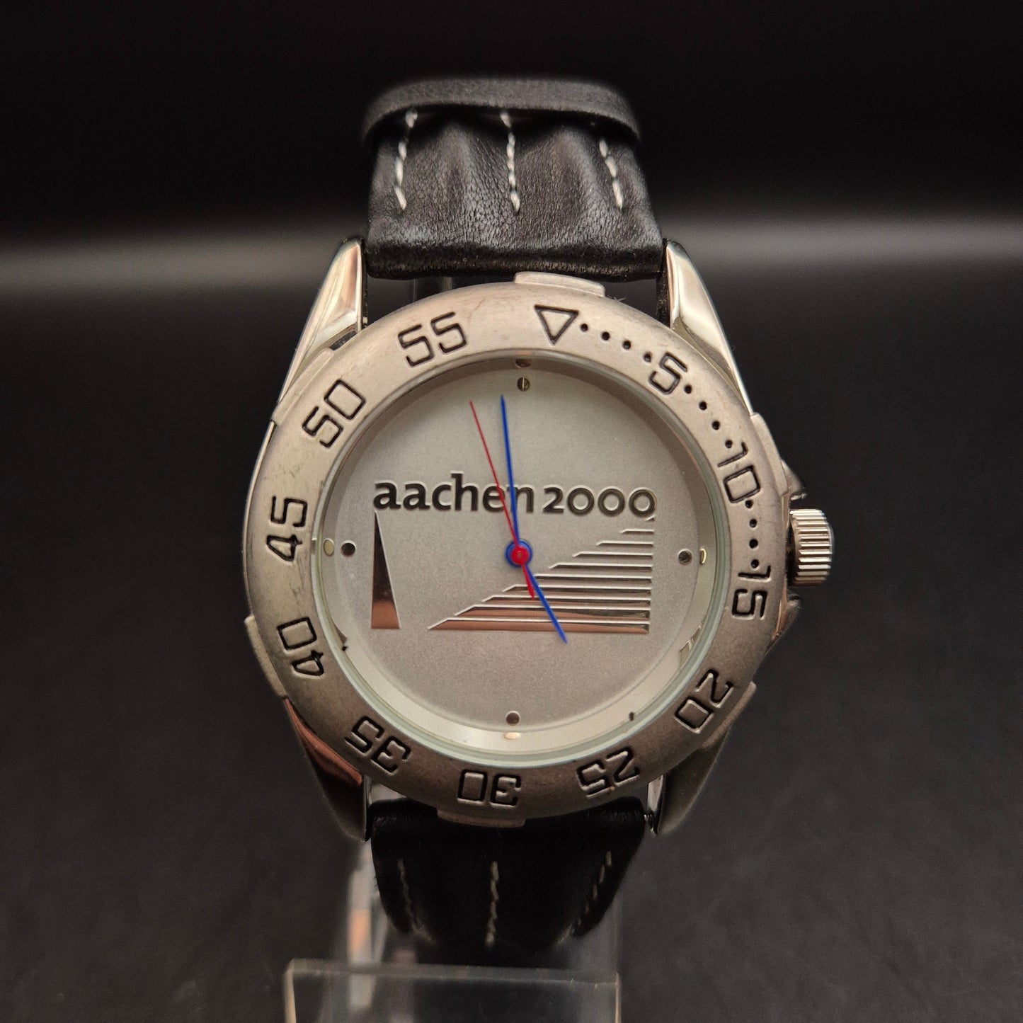 Sportliche Vintage Armbanduhr 'aachen 2000' mit Lederarmband - Bild 4