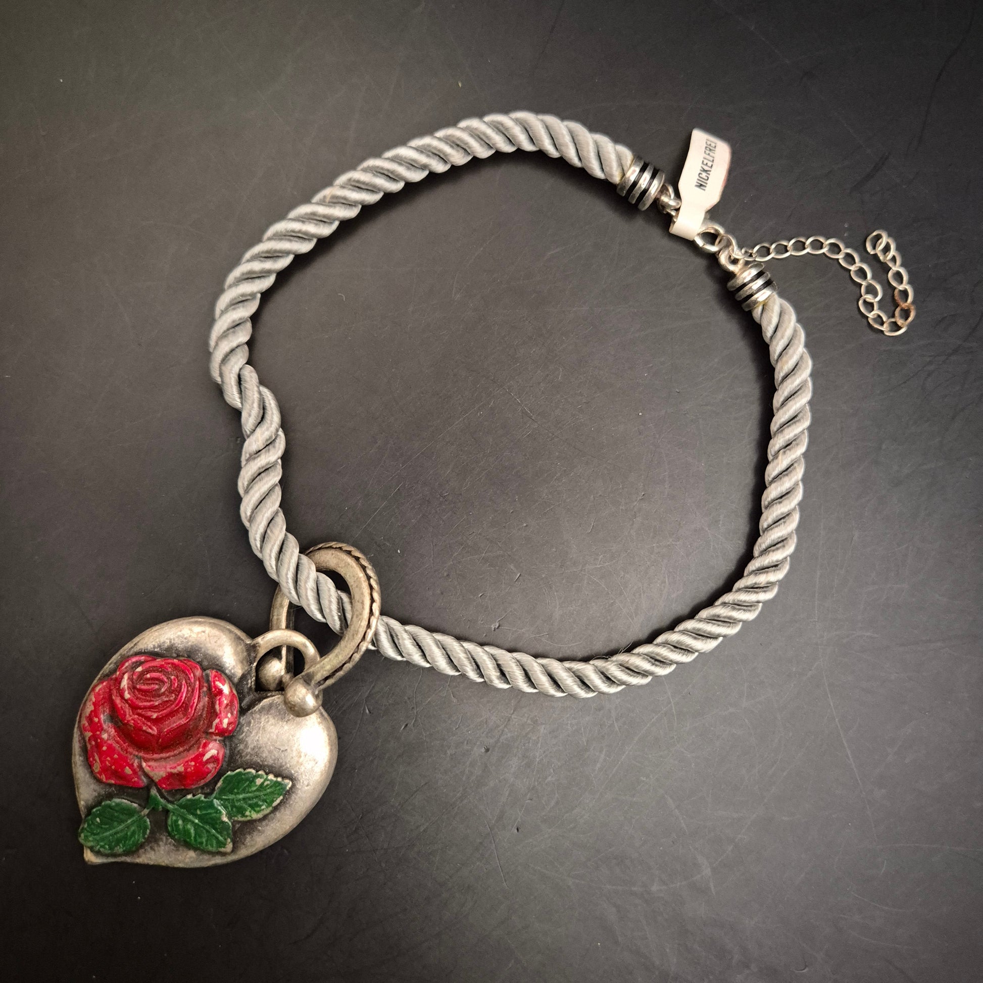 Vintage Herz Armband mit detaillierter Rose - Bild 3