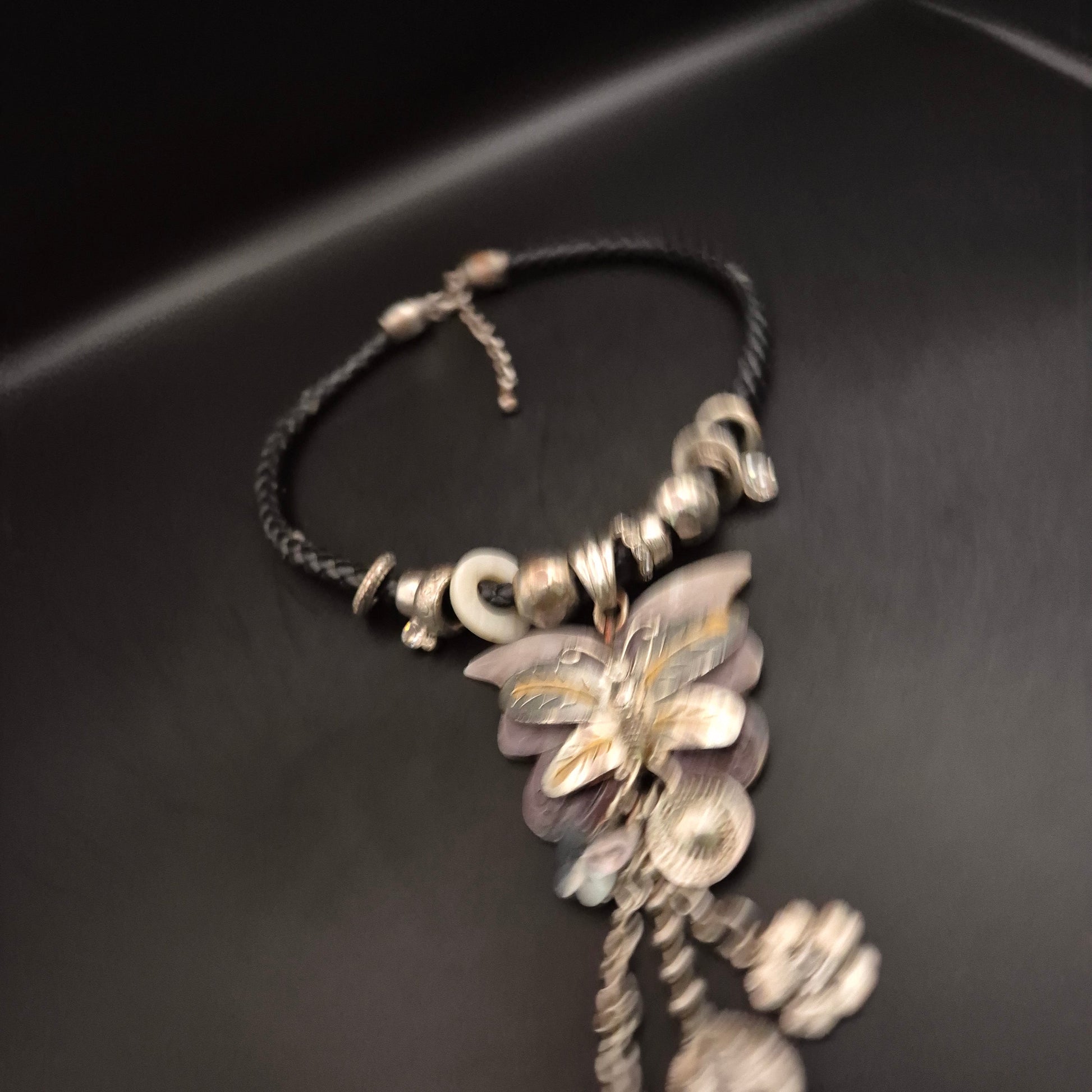 Vintage Halskette Schmetterling mit geflochtenem Lederband FES4814 - Bild 3