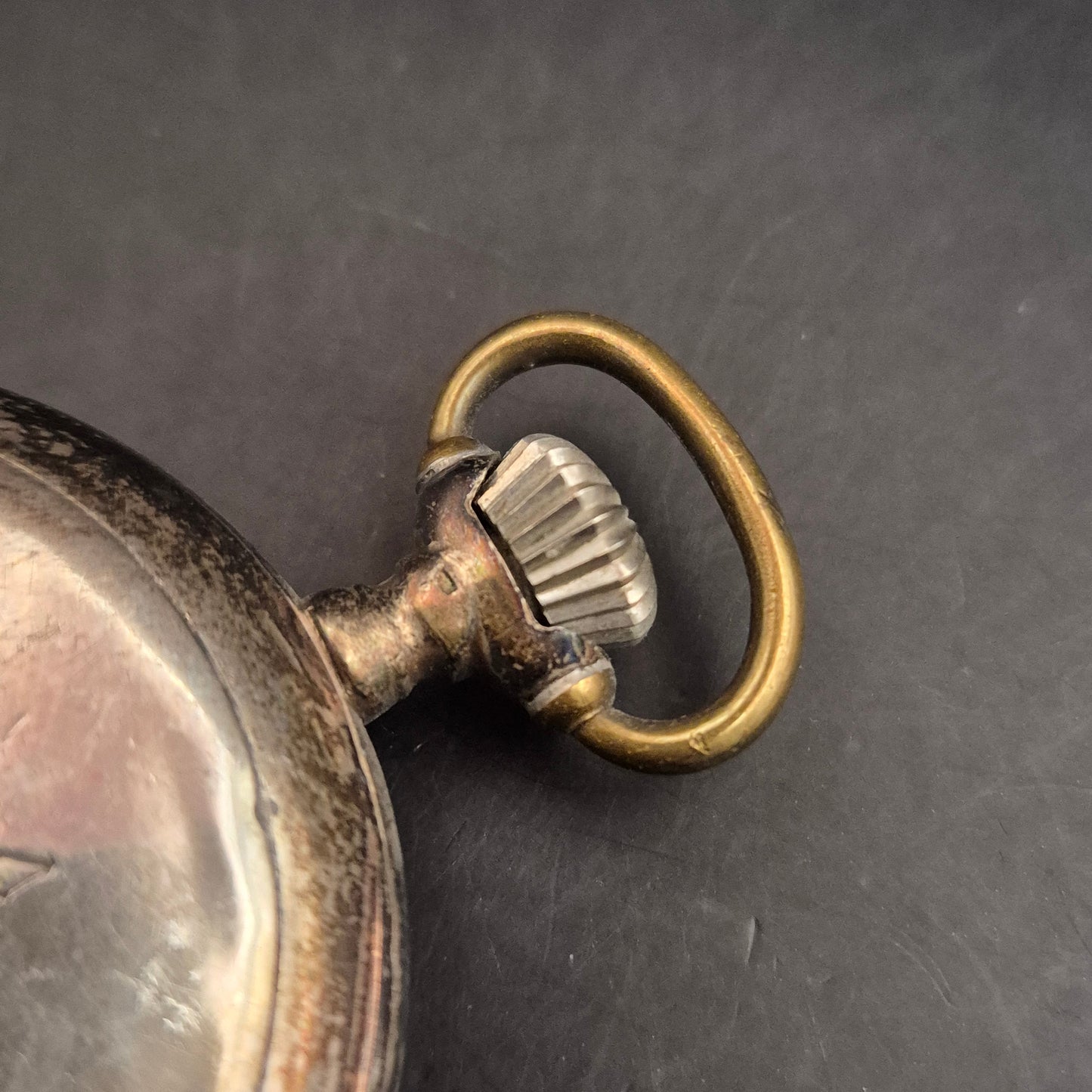Antike mechanische Taschenuhr – Vintage Sammlerstück mit Patina - Bild 9
