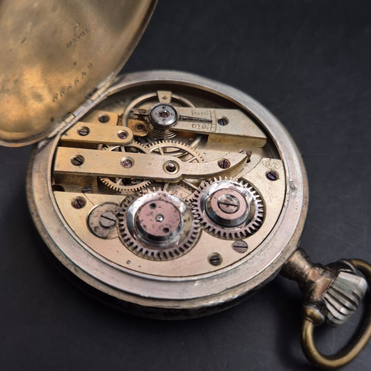 Antike mechanische Taschenuhr – Vintage Sammlerstück mit Patina