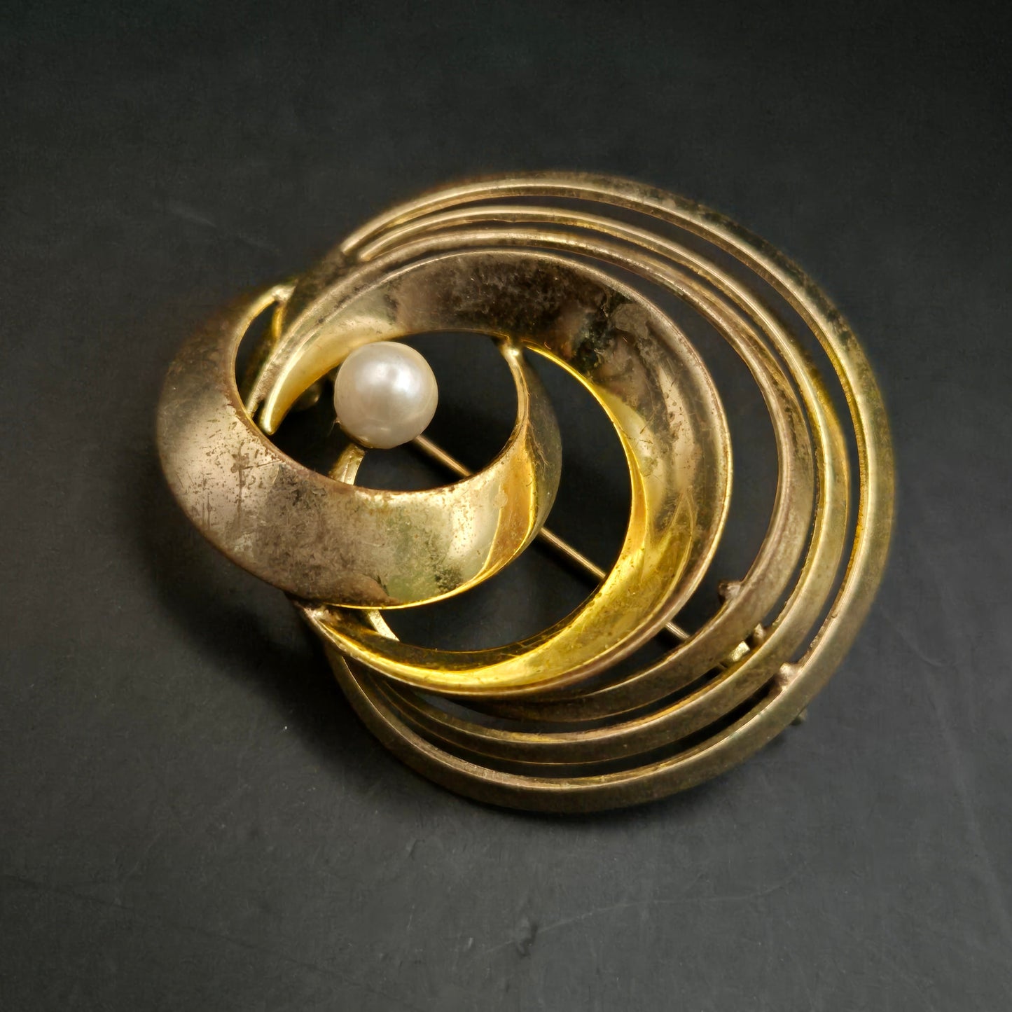 Elegante Vintage Brosche Goldfarben mit Perle, Spiral-Design - Bild 3