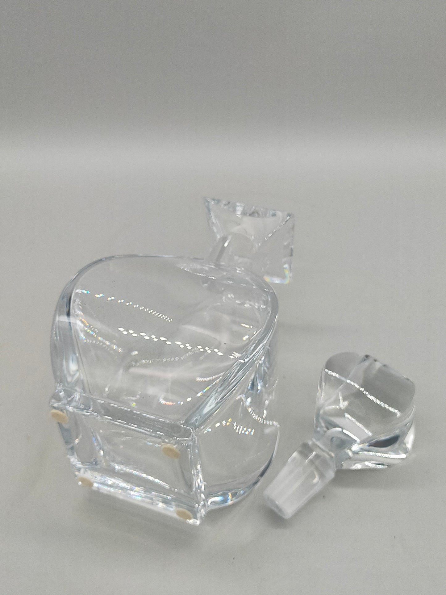 Sevres Kristall Karaffe Frankreich – edles Design mit Facettenschliff