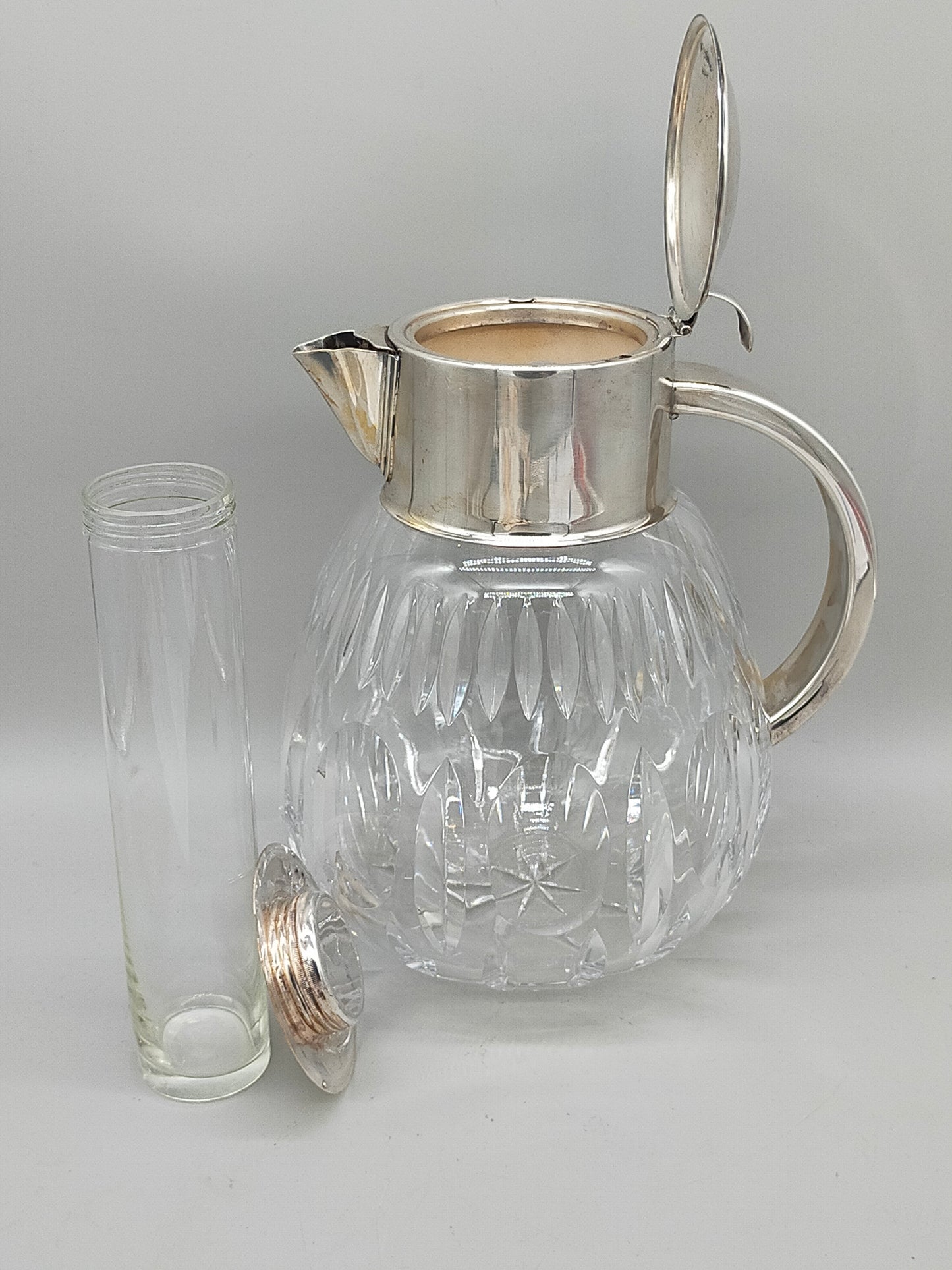 Kristall Glas Karaffe mit Metall Deckel & Einsatz – Vintage Stil