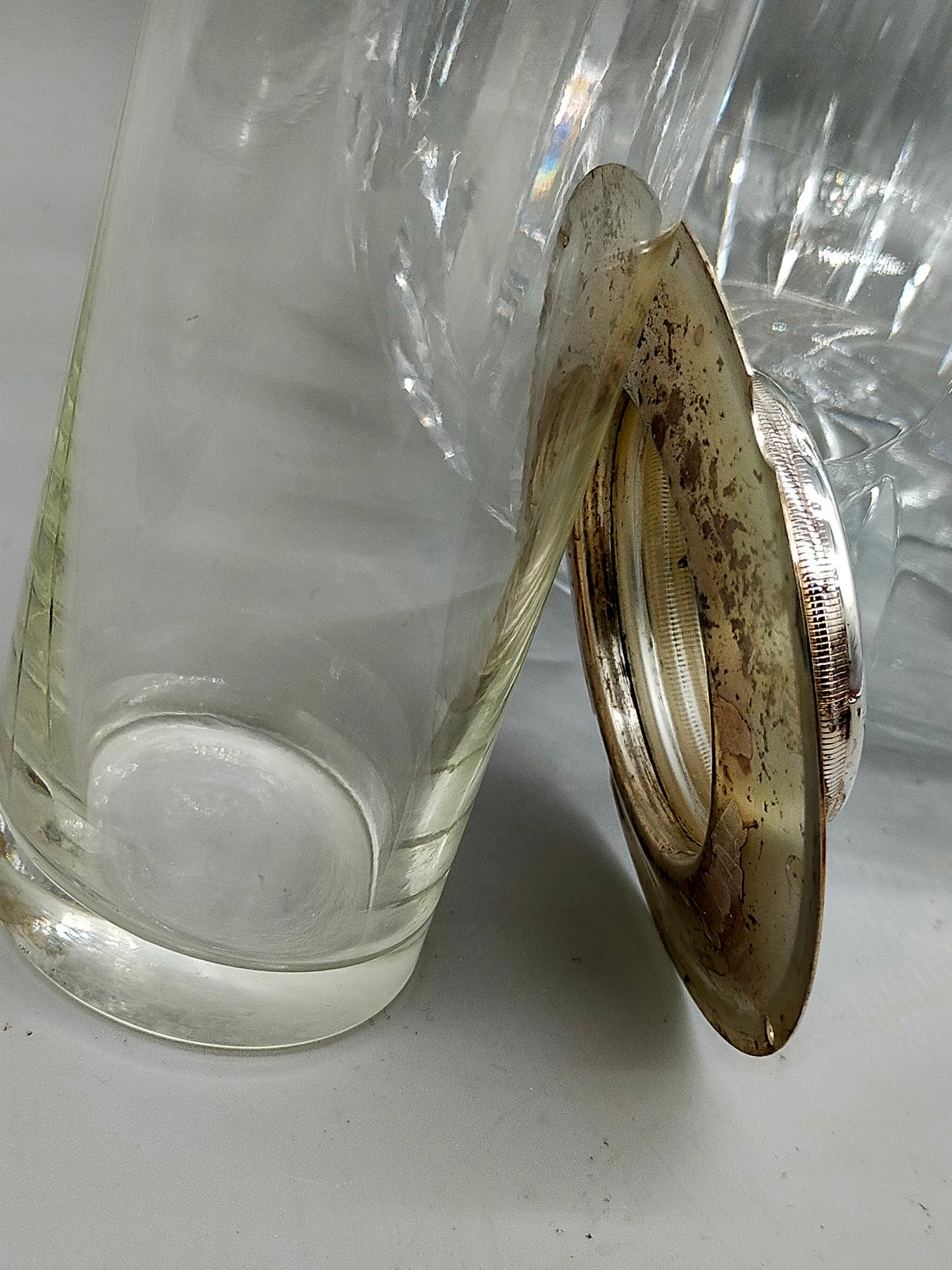 Kristall Glas Karaffe mit Metall Deckel & Einsatz – Vintage Stil