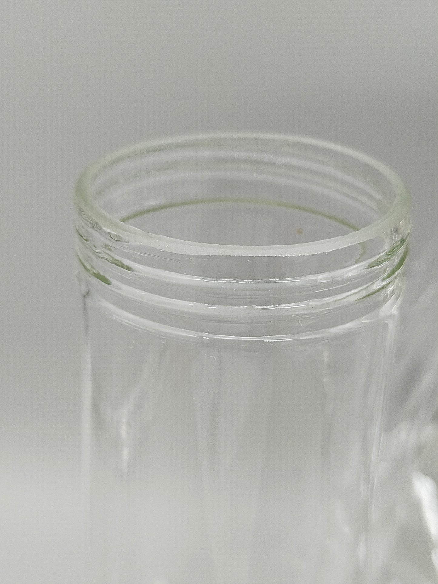 Kristall Glas Karaffe mit Metall Deckel & Einsatz – Vintage Stil