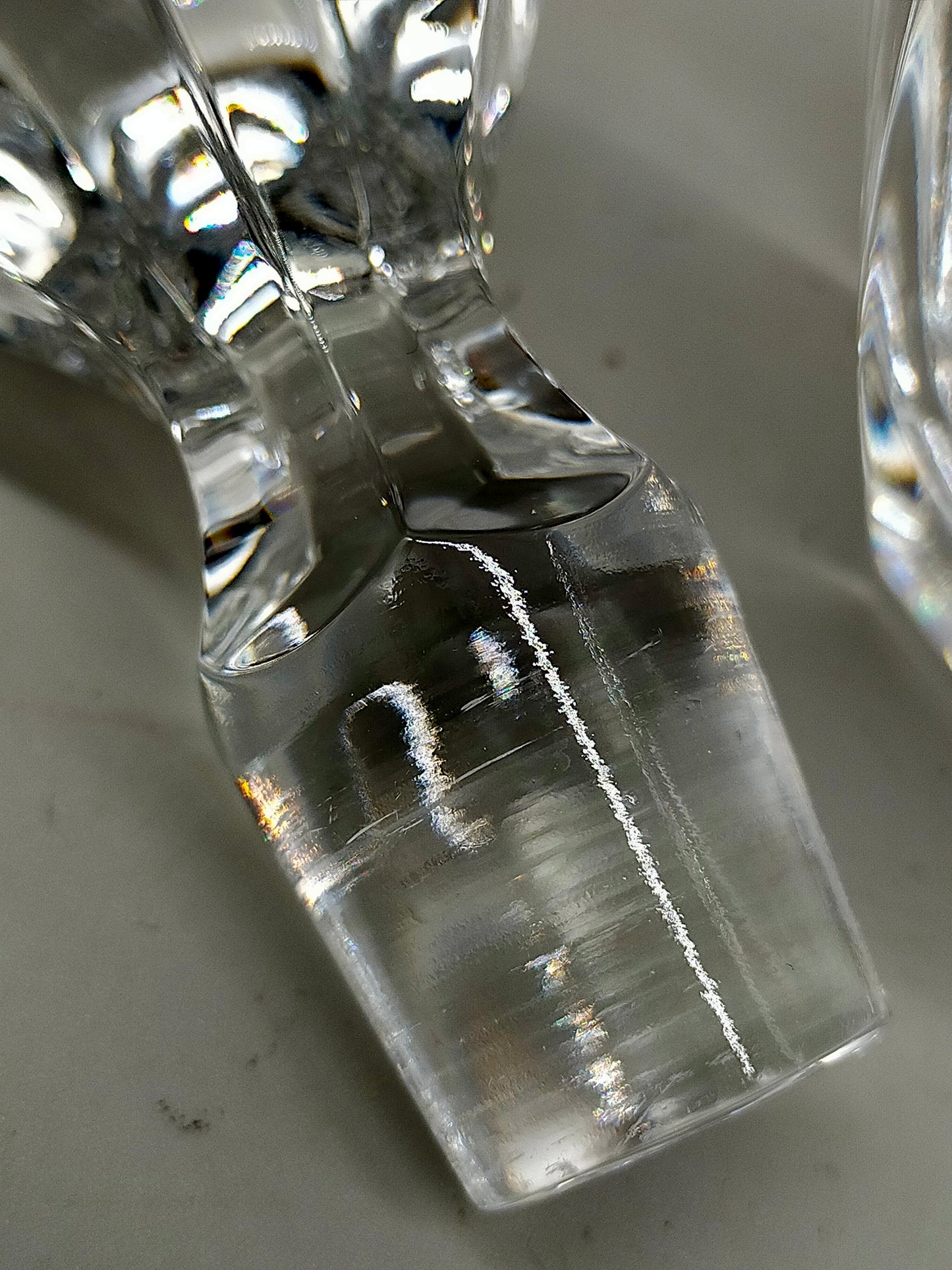 Edle Kristallglas Karaffe mit Stopfen – Klassisches Design