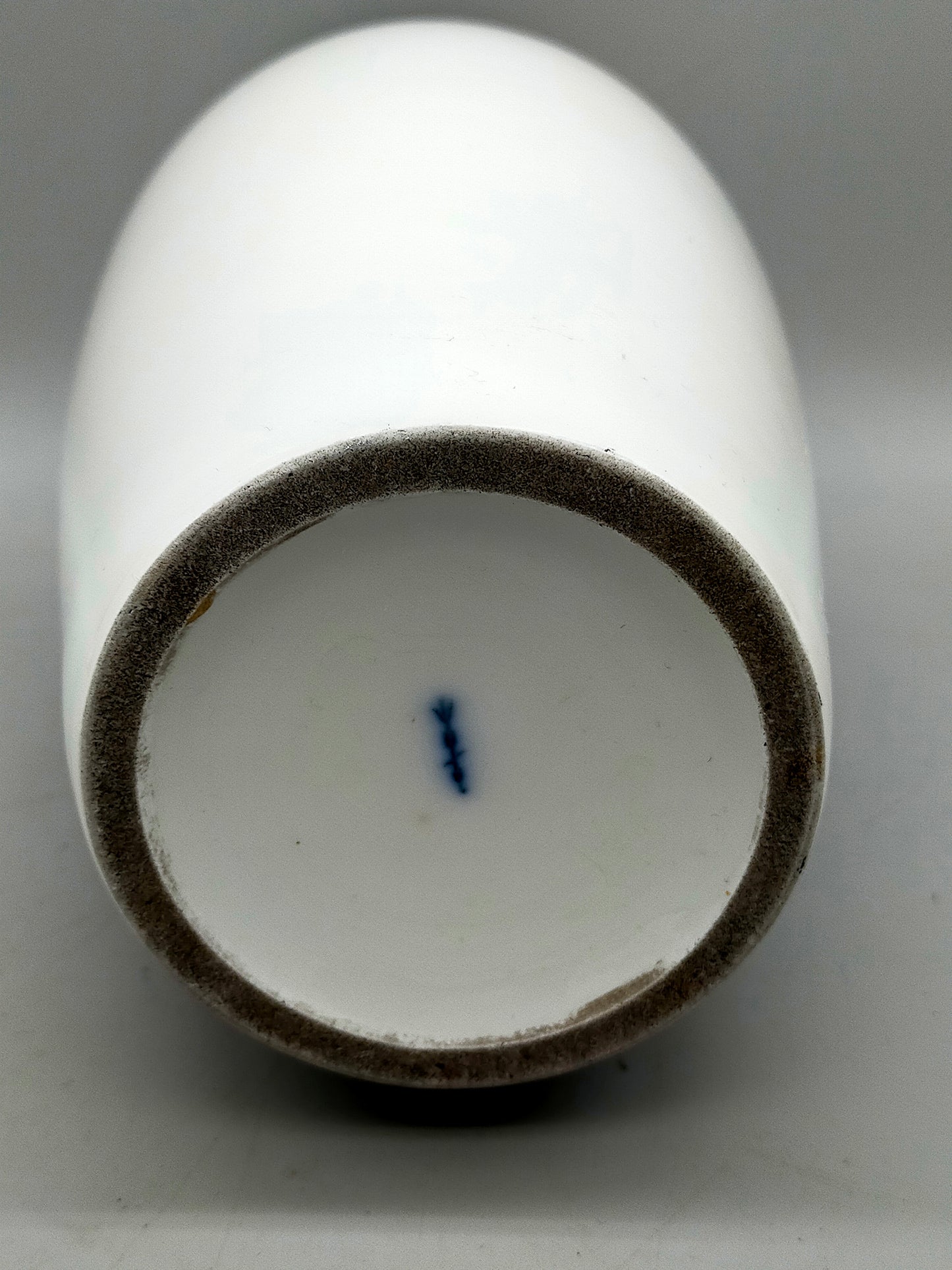 Edle KPM Berlin Porzellan Vase in Weiß – Klassische Balusterform
