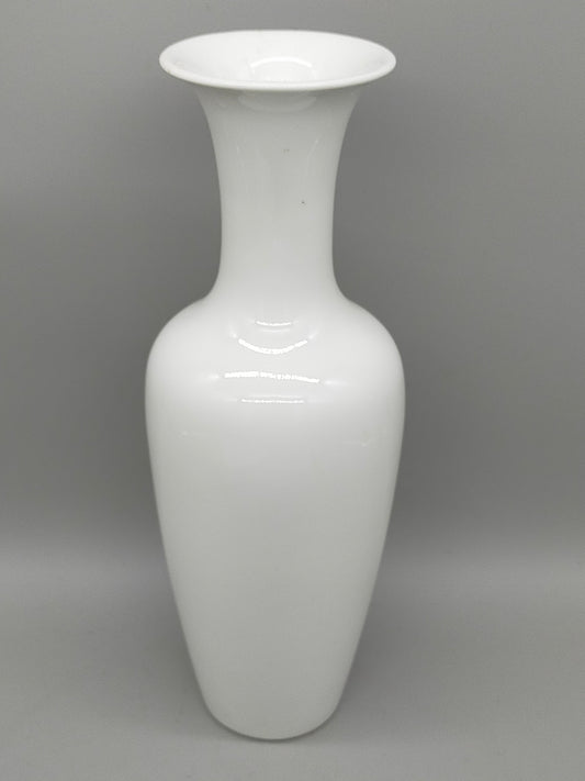Exklusive KPM Berlin Porzellan Vase in Weiß – Elegante