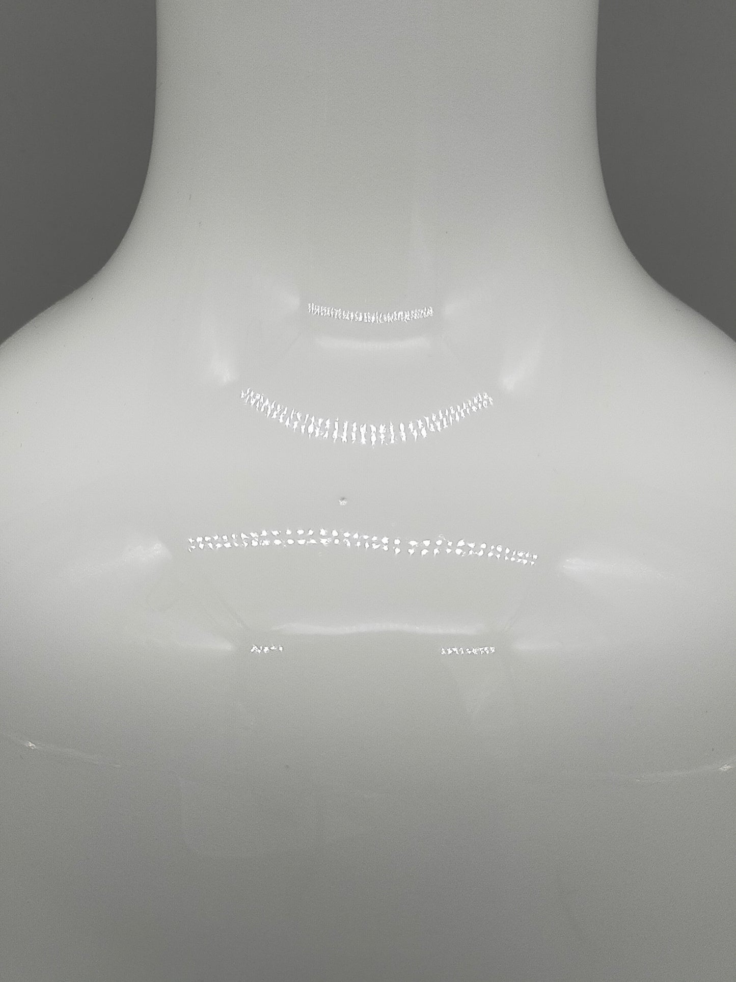 Exklusive KPM Berlin Porzellan Vase in Weiß – Elegante
