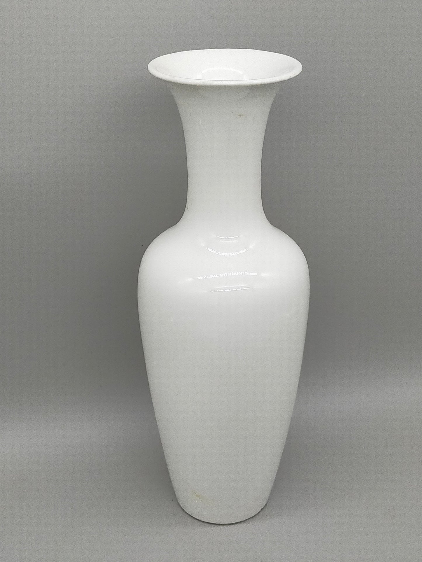 Exklusive KPM Berlin Porzellan Vase in Weiß – Elegante