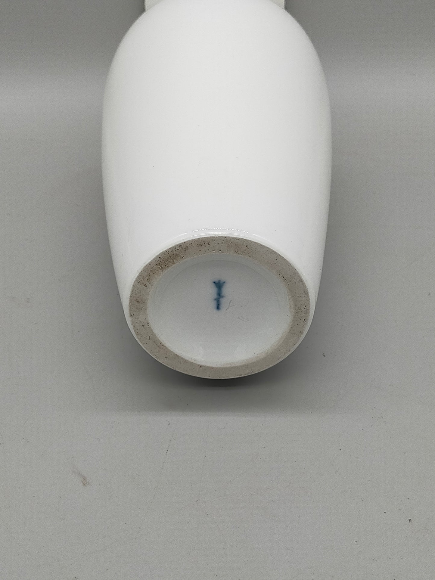 Exklusive KPM Berlin Porzellan Vase in Weiß – Elegante