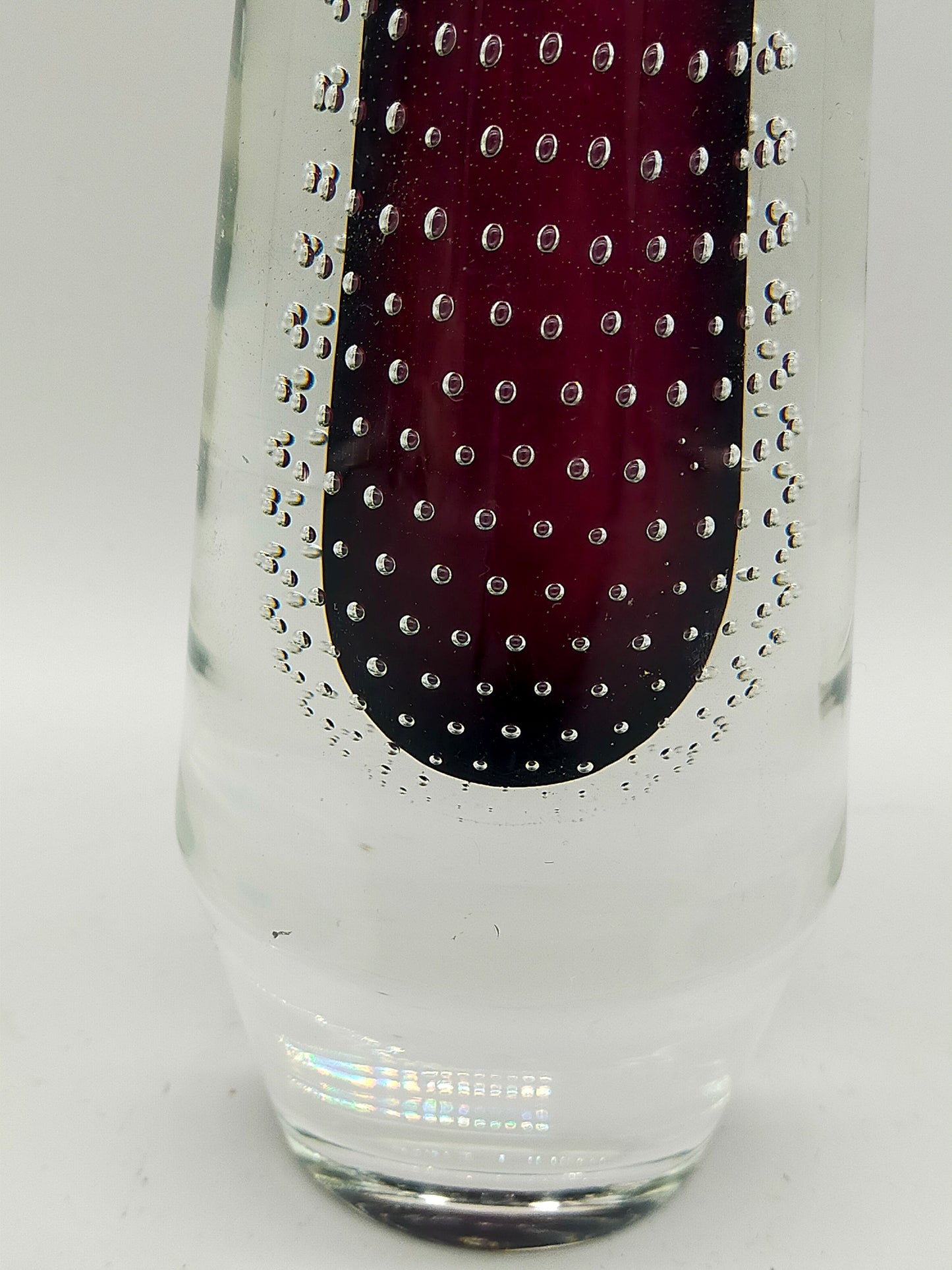 Murano Stil Glas Vase mit Luftblasen & rotem Kern