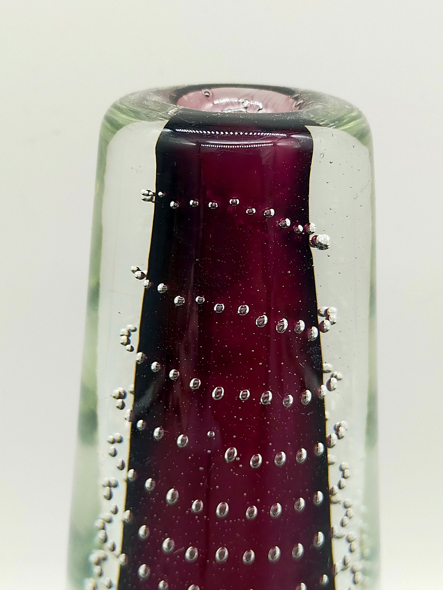 Murano Stil Glas Vase mit Luftblasen & rotem Kern