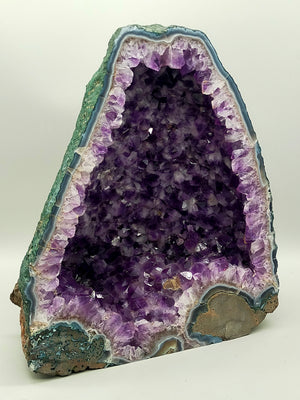 Große Amethyst Druse Geode Kristall violett Naturstein Dekoration