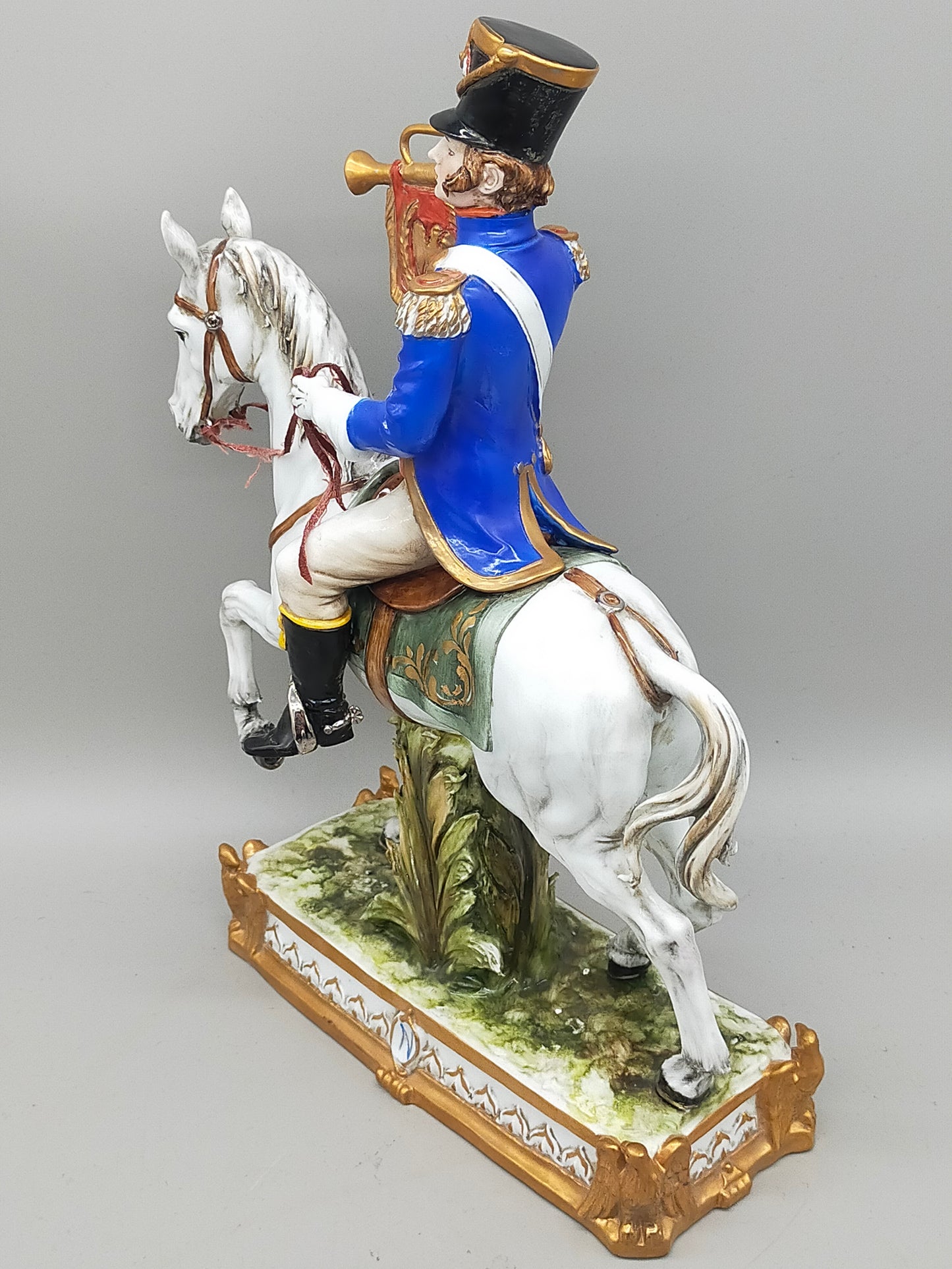 Napoleon Bonaparte Offizier 1808 - Porzellan Figur Limoges Handarbeit