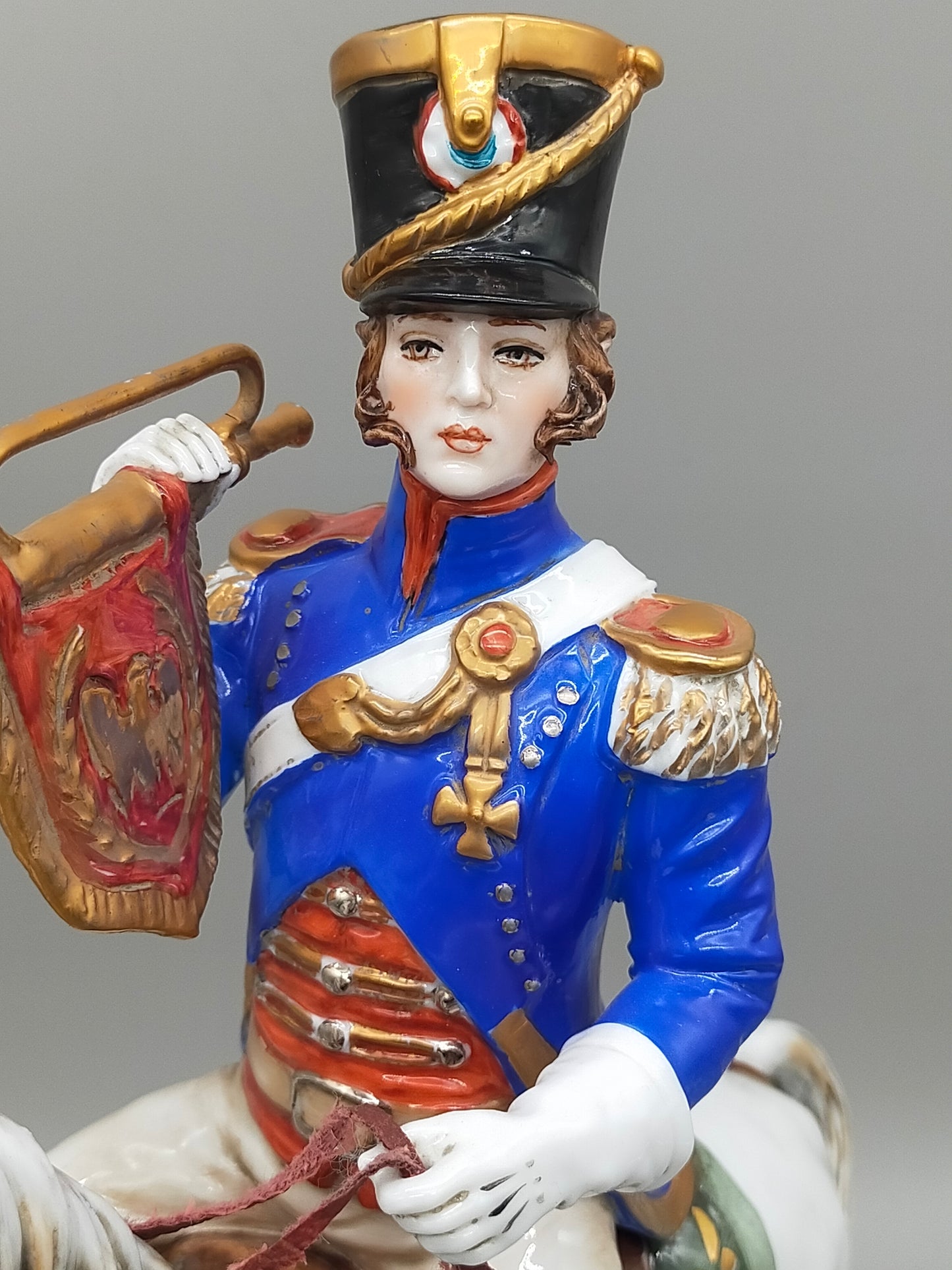 Napoleon Bonaparte Offizier 1808 - Porzellan Figur Limoges Handarbeit