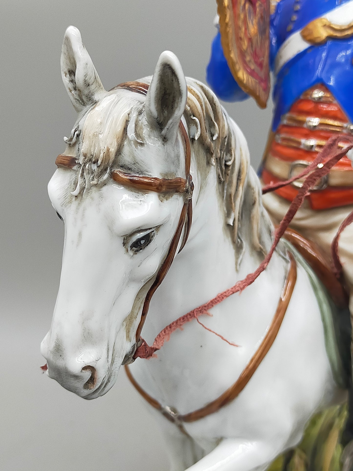 Napoleon Bonaparte Offizier 1808 - Porzellan Figur Limoges Handarbeit