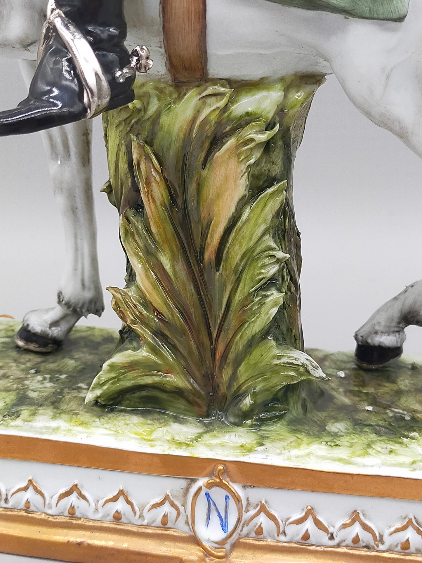 Napoleon Bonaparte Offizier 1808 - Porzellan Figur Limoges Handarbeit