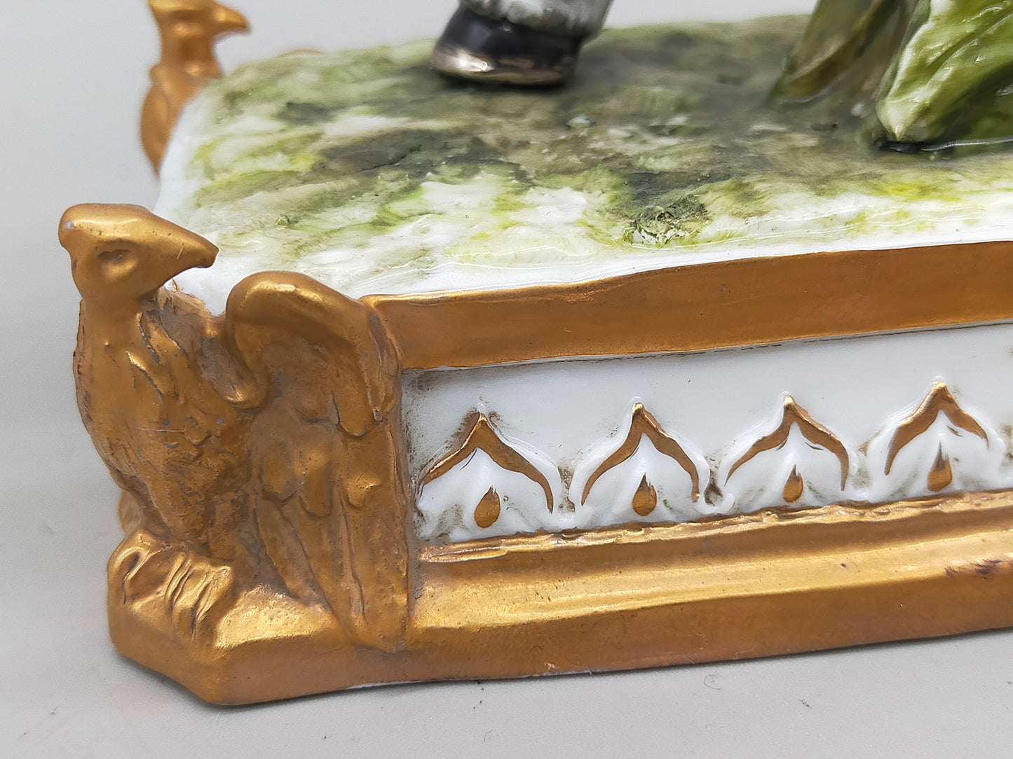 Napoleon Bonaparte Offizier 1808 - Porzellan Figur Limoges Handarbeit