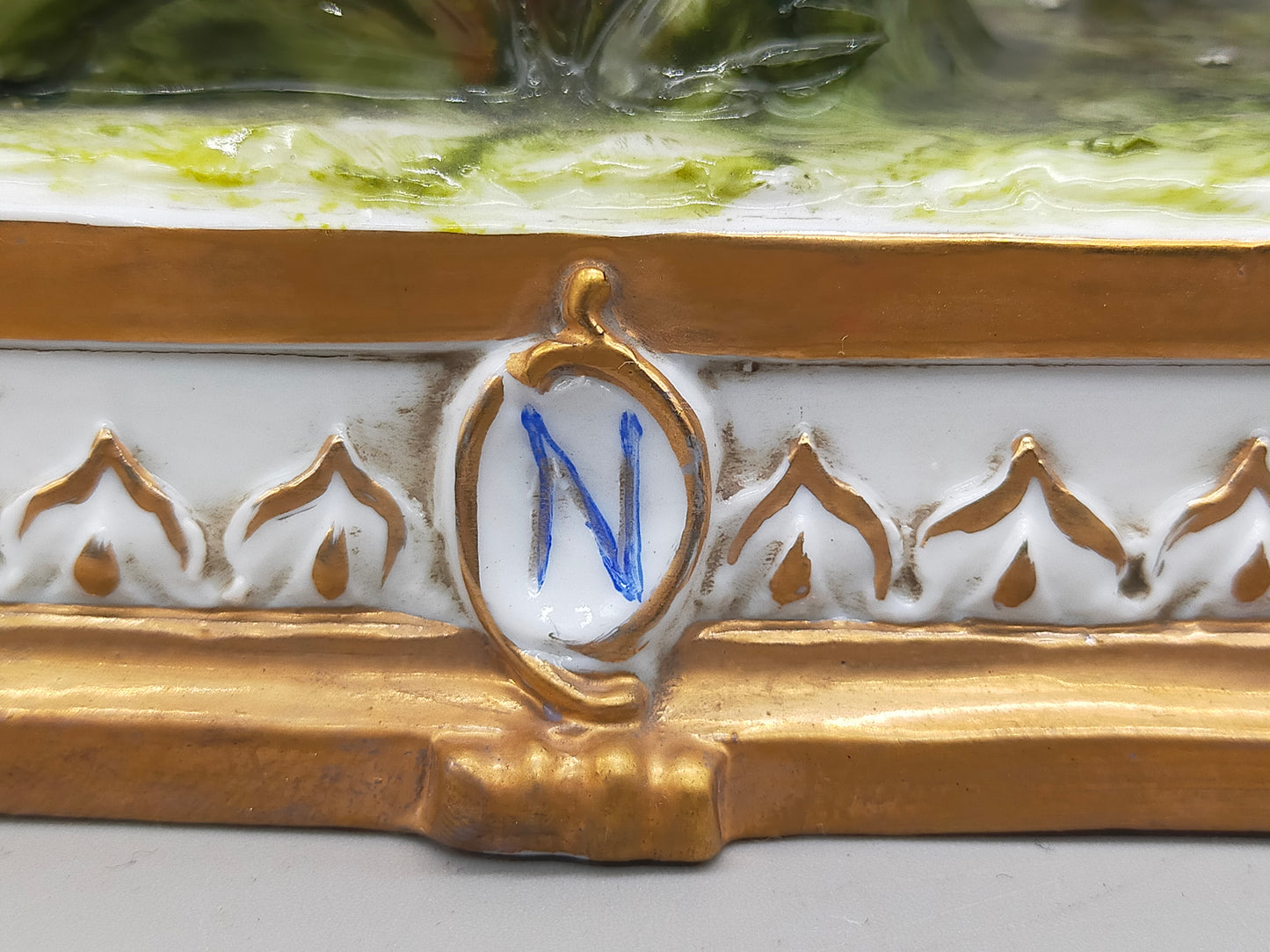 Napoleon Bonaparte Offizier 1808 - Porzellan Figur Limoges Handarbeit