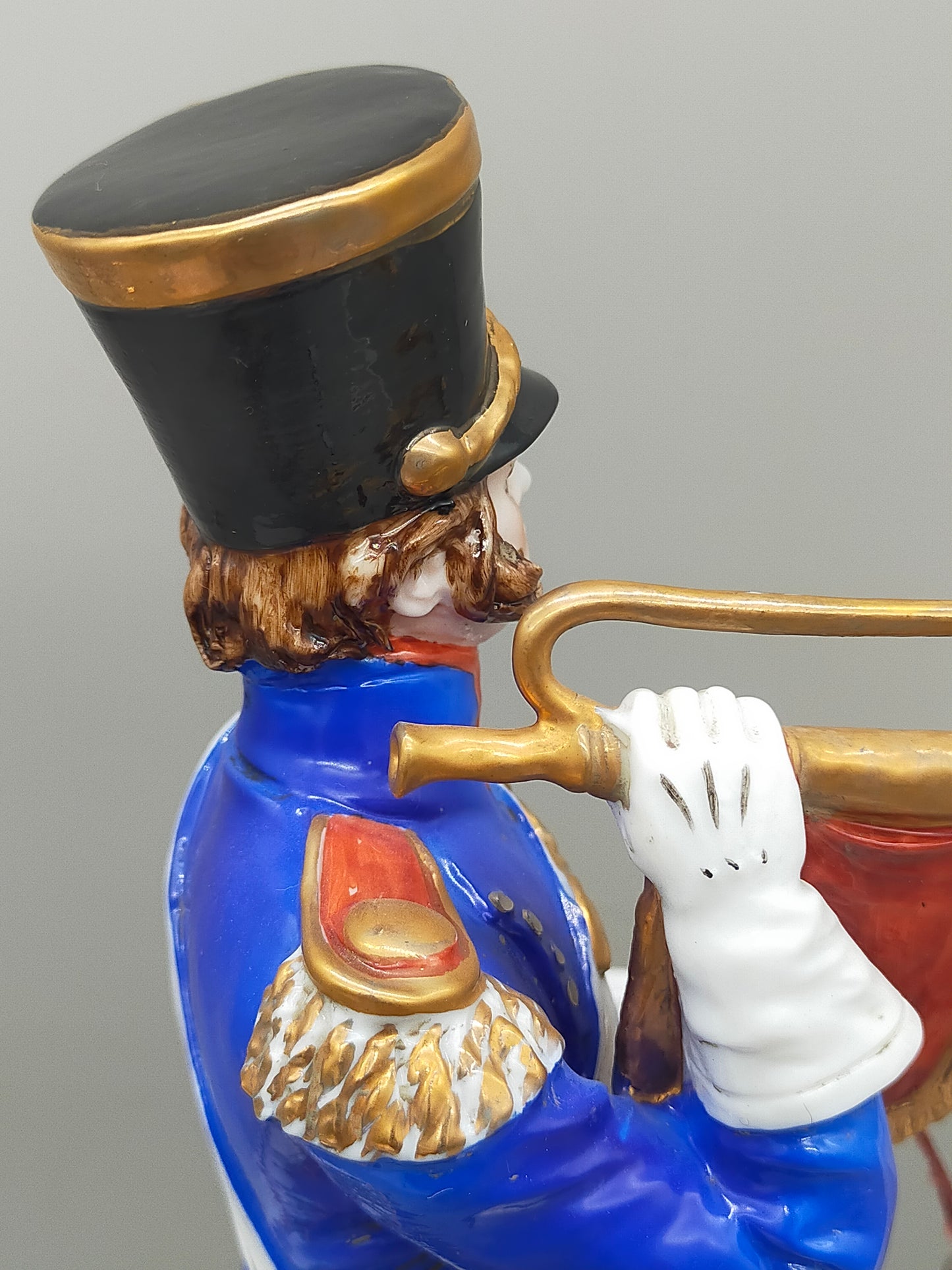Napoleon Bonaparte Offizier 1808 - Porzellan Figur Limoges Handarbeit
