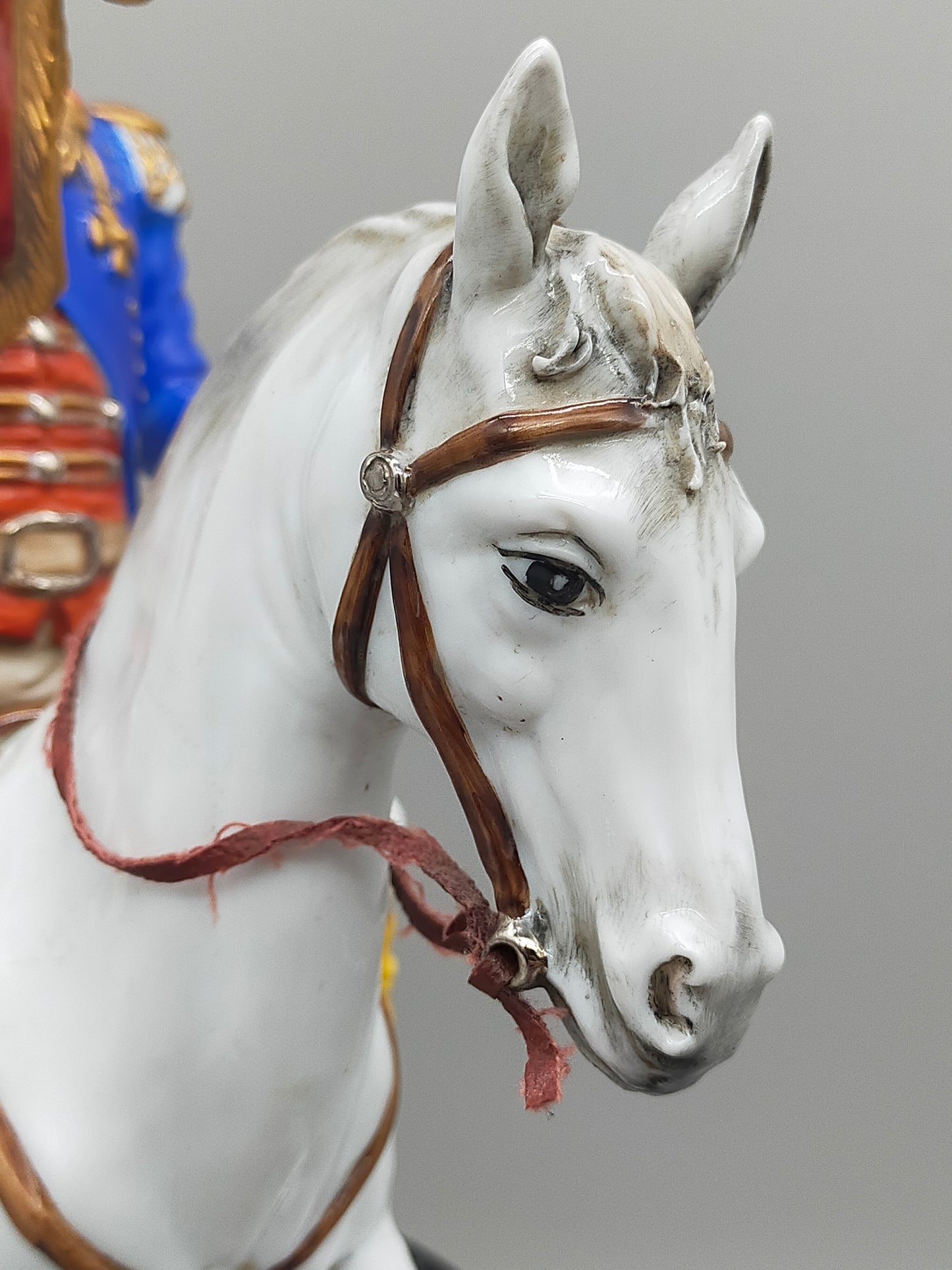 Napoleon Bonaparte Offizier 1808 - Porzellan Figur Limoges Handarbeit