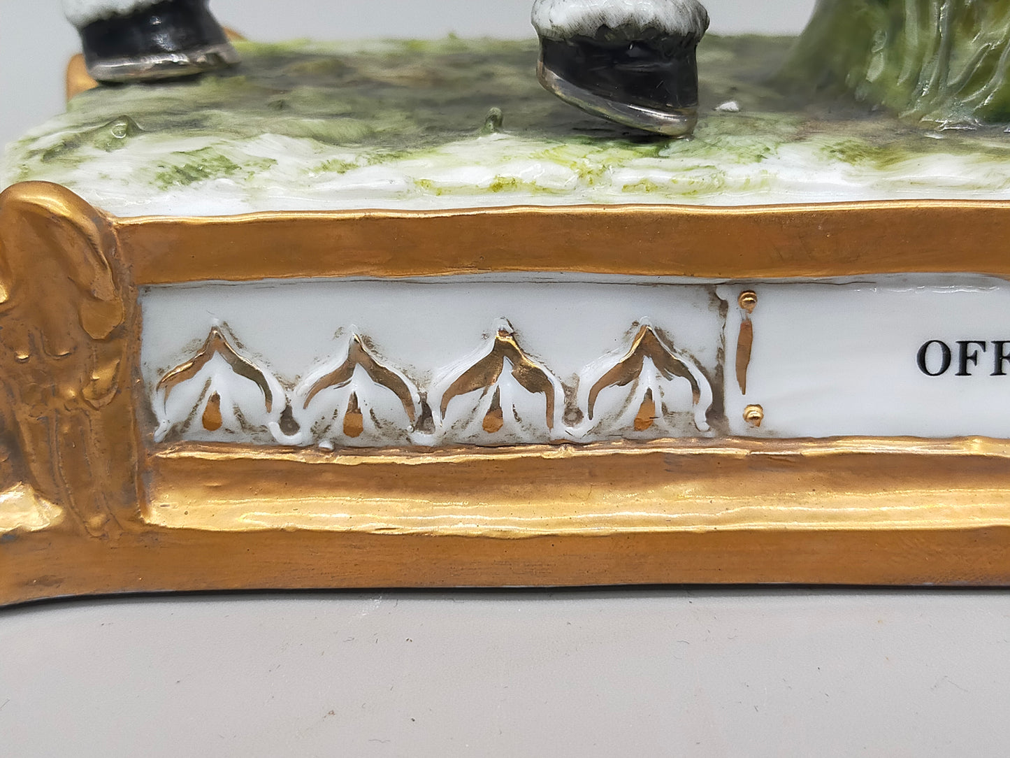 Napoleon Bonaparte Offizier 1808 - Porzellan Figur Limoges Handarbeit